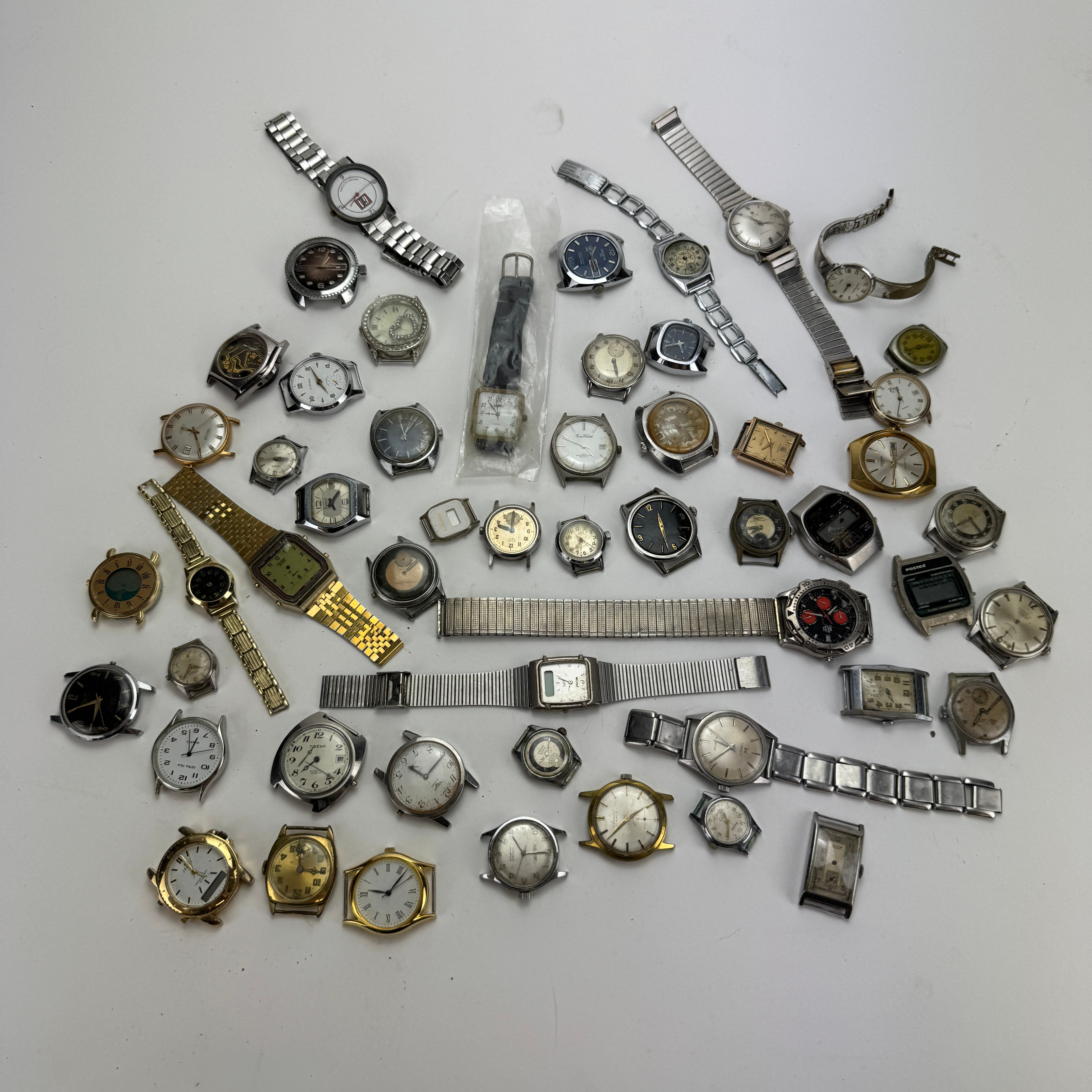 PARTI ARMBANDSUR, bland annat Tidena, Heloisa, Correct, Tissot.