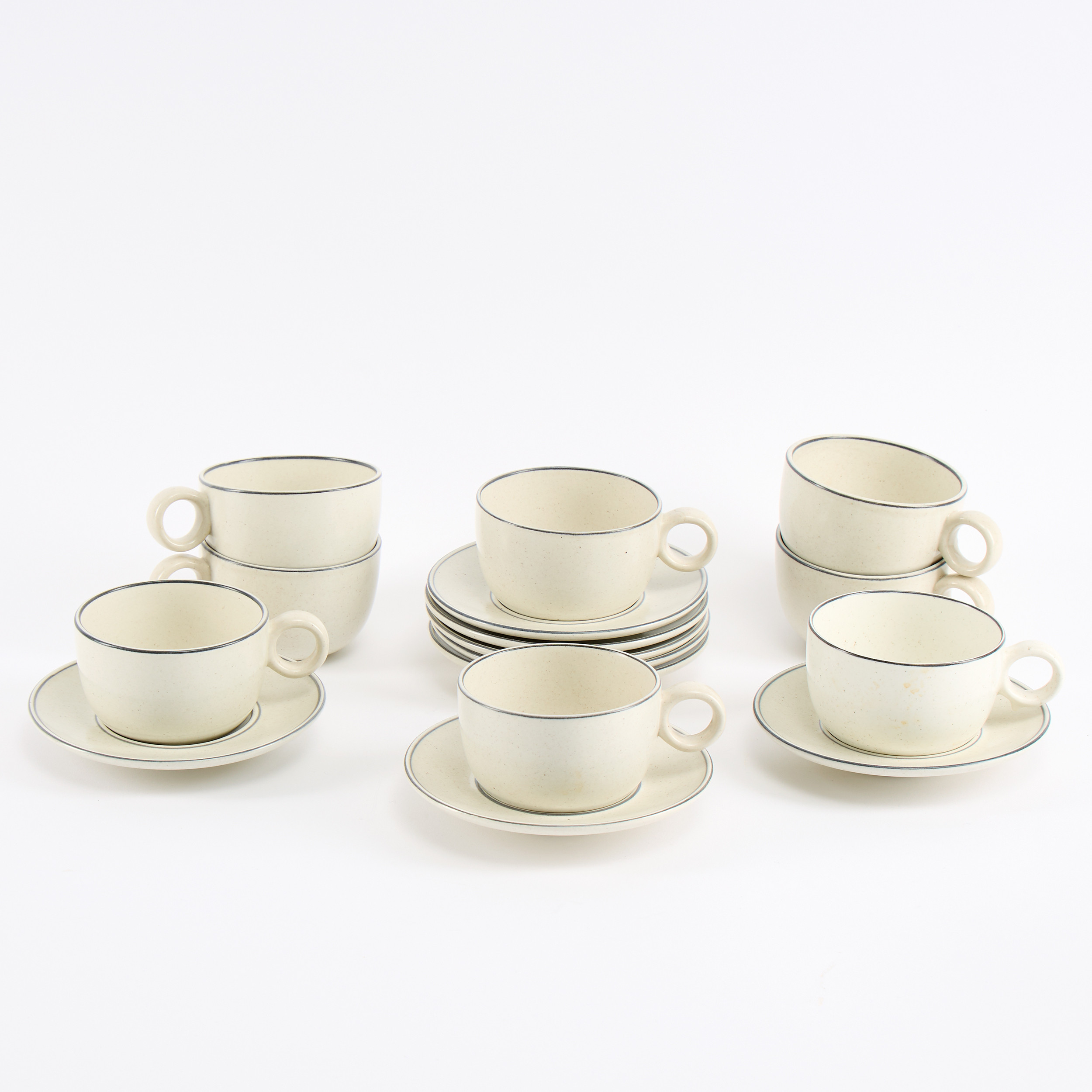 STIG LINDBERG. KOPPAR MED FAT, 8 delar, "Birka", Gustavsberg. Stengods.