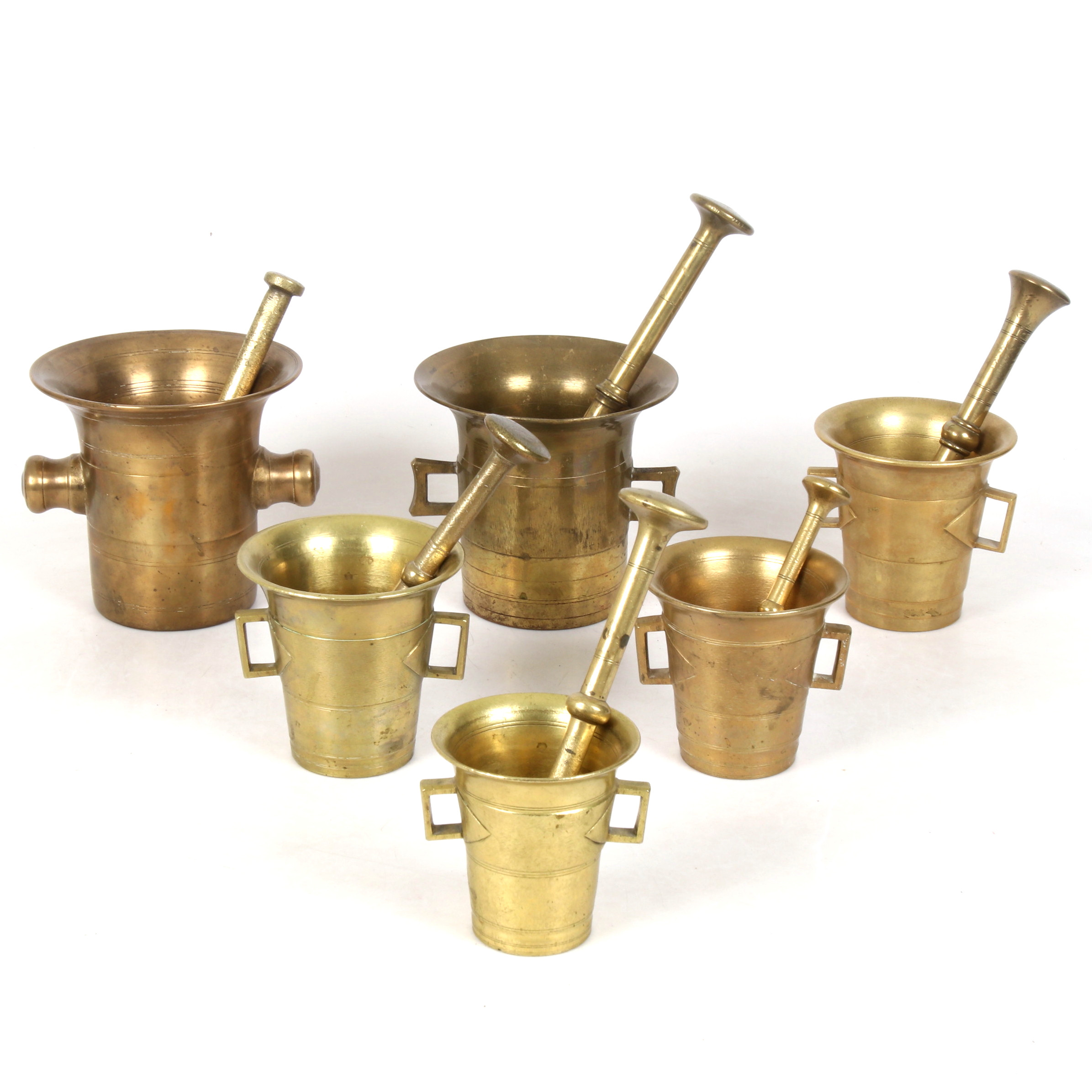 MORTLAR med STÖT, 6 st, mässing, bl.a. Skultuna, 1900-tal.