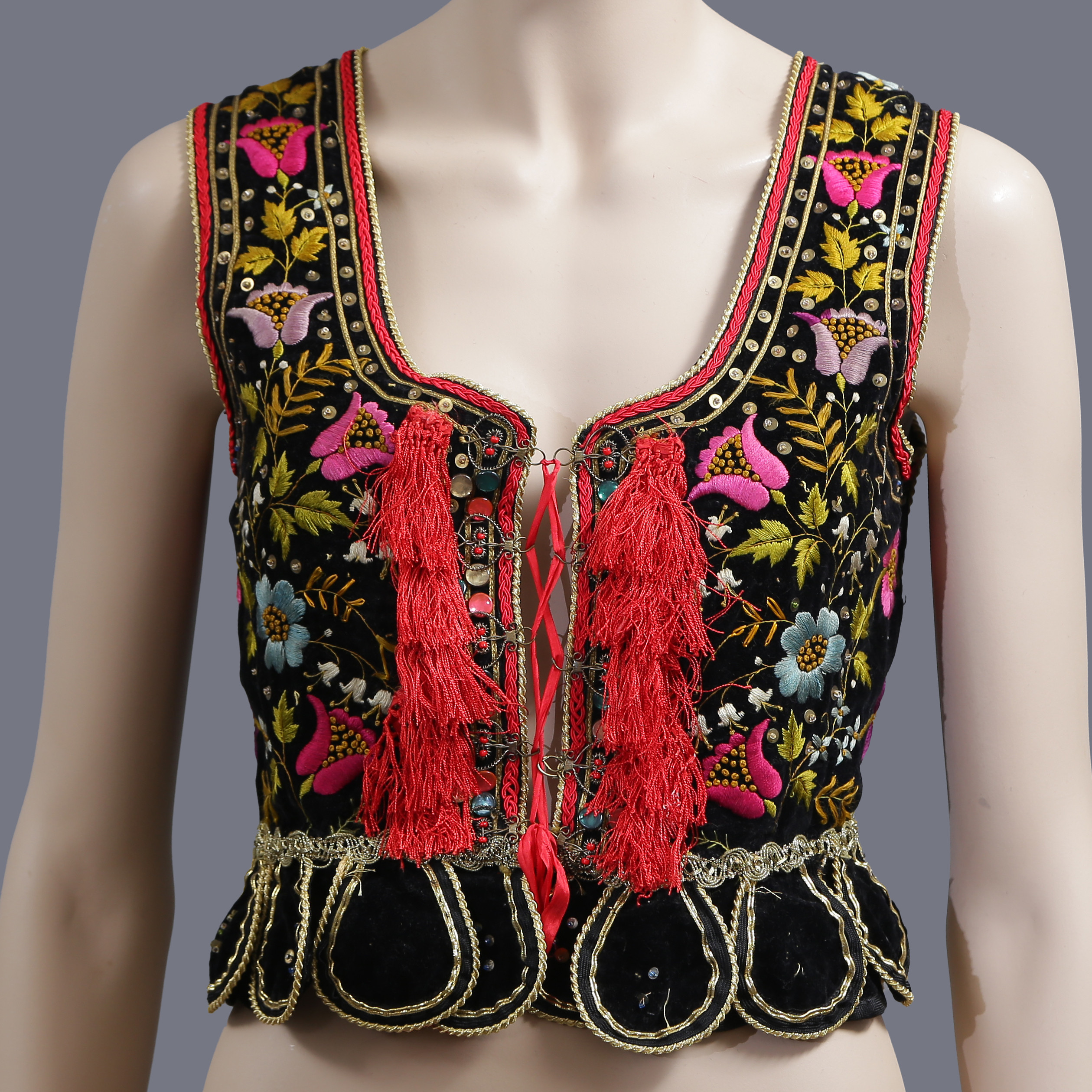 LIVSTYCKE TILL FOLKDRÄKT, KRAKOW POLEN, 1900-TAL.