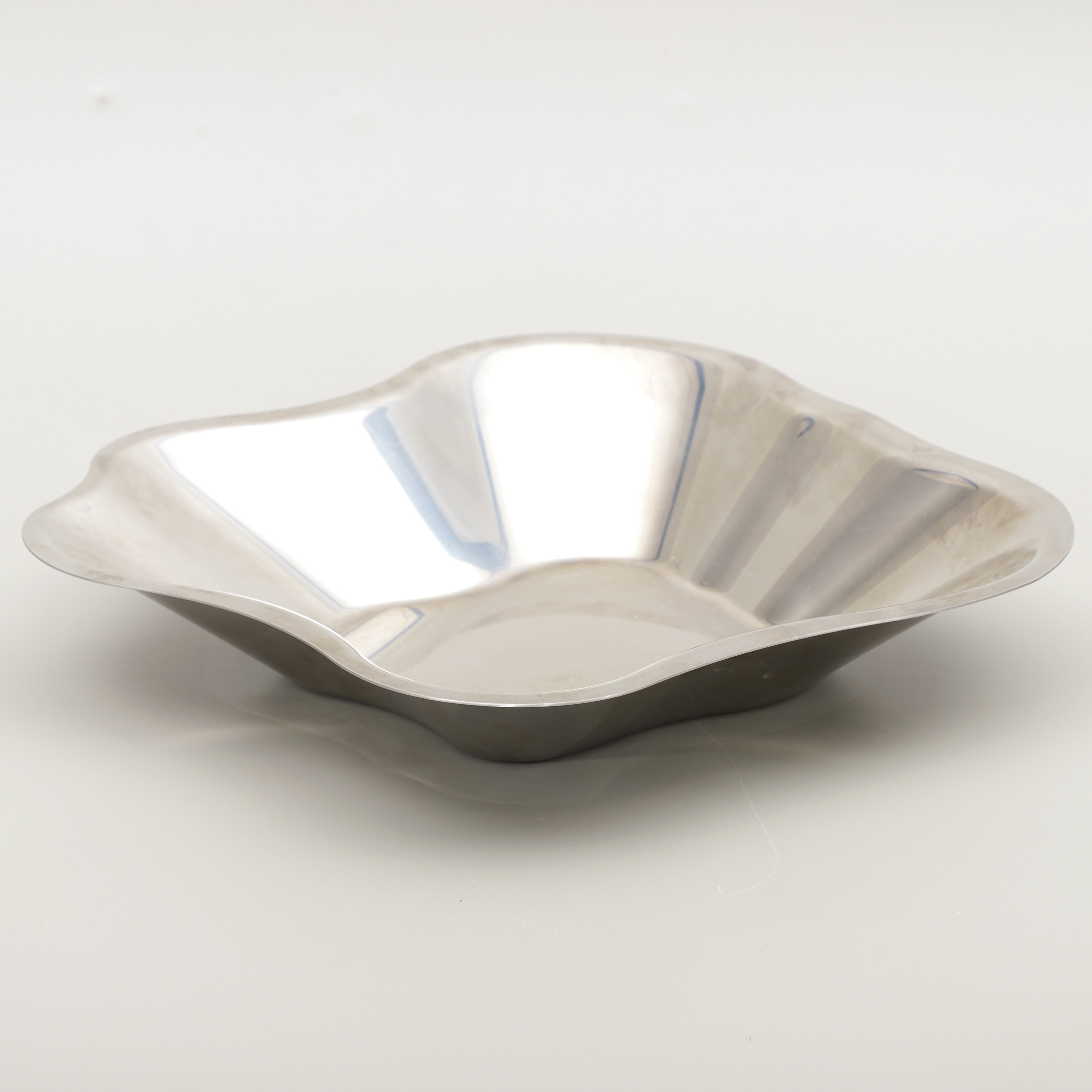 ALVAR AALTO. Skål, rostfritt, Iittala, 2000-tal.