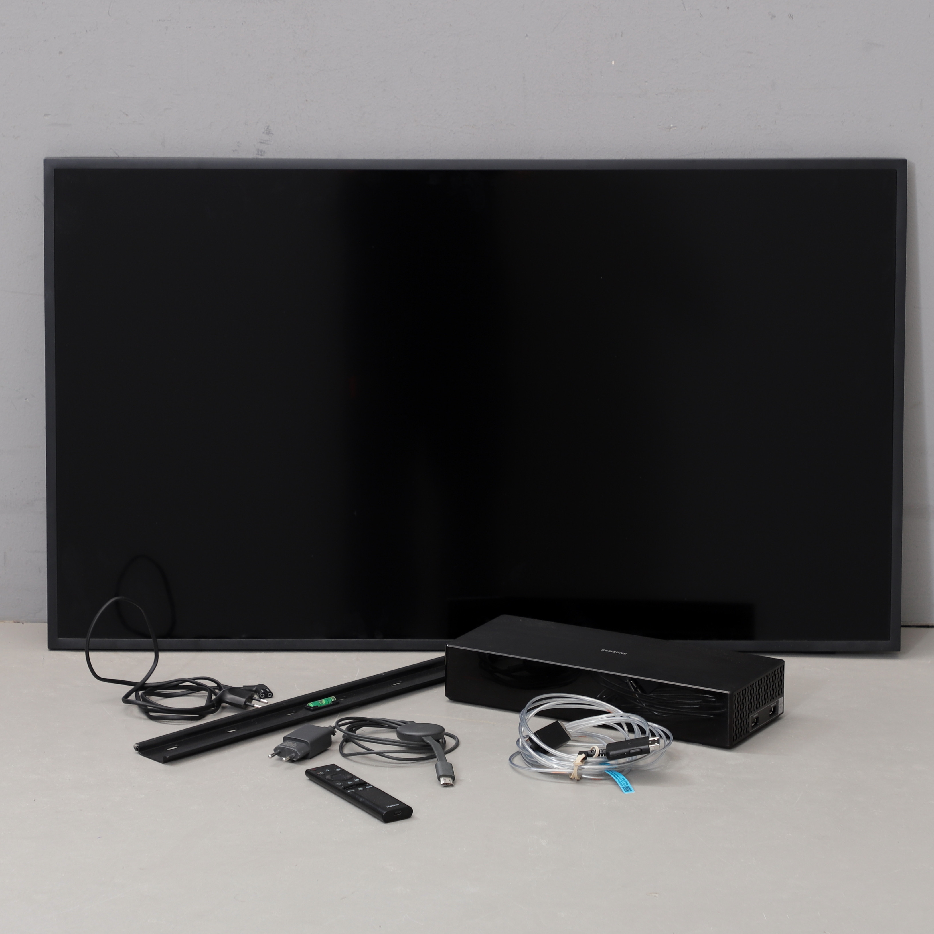 TV, 43", "The Frame 43", Samsung, 2021.