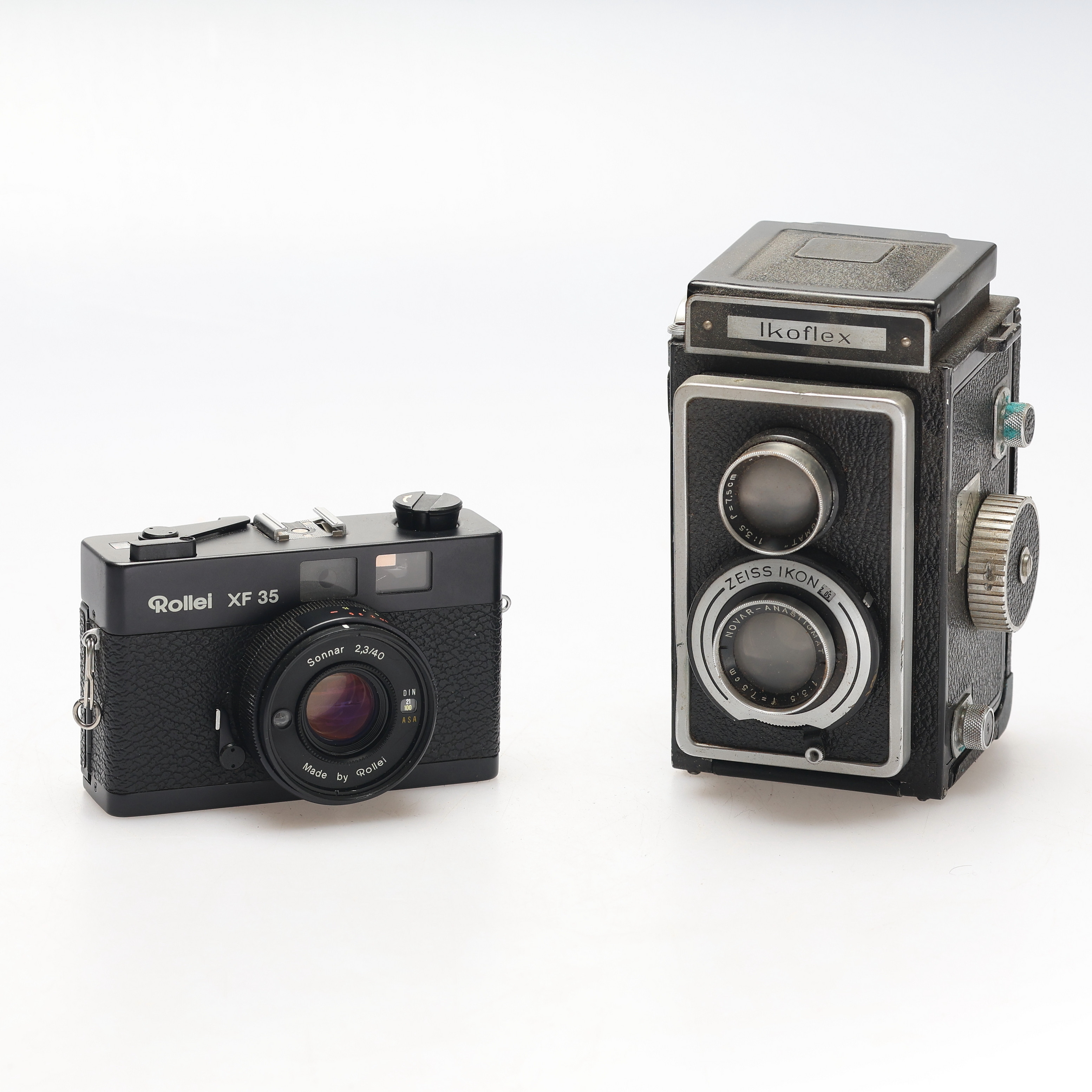 KAMEROR, 2st. Rollei XF 35 & Zeiss Ikon Ikoflex.