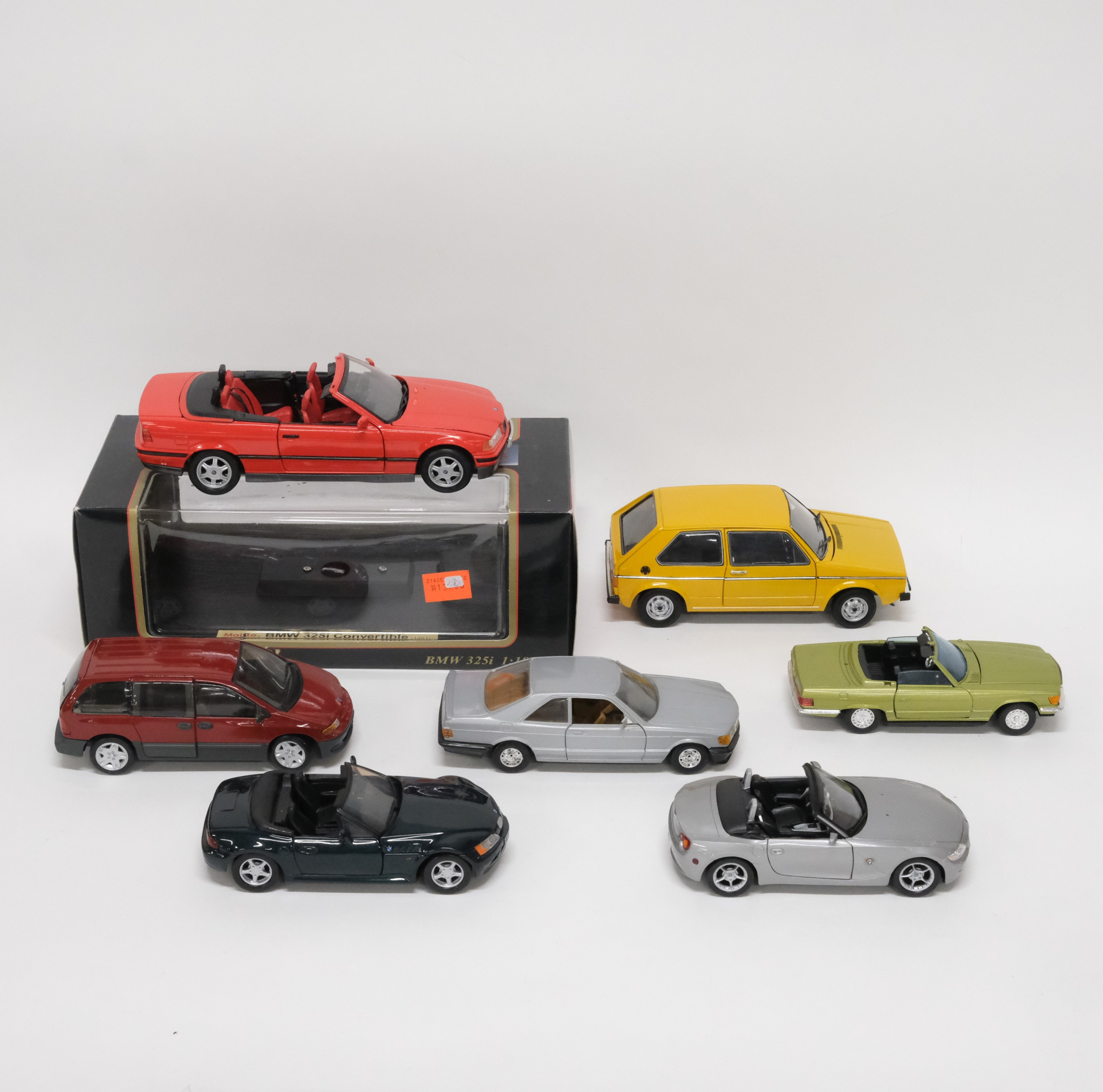 SJU MODELLBILAR. SKALA 1:24-1:18.