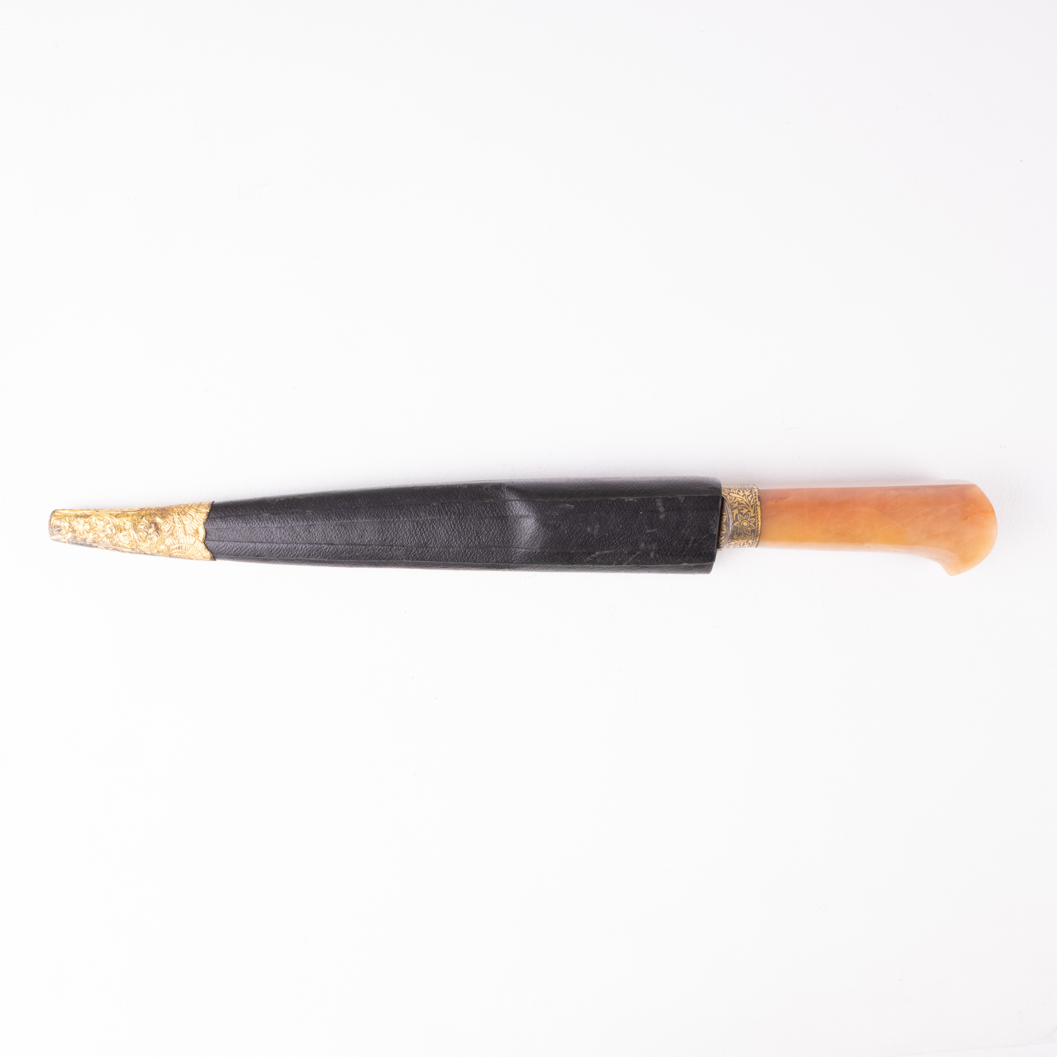 KNIV, av Kard-typ med agat, Indopersisk, 1800-tal.