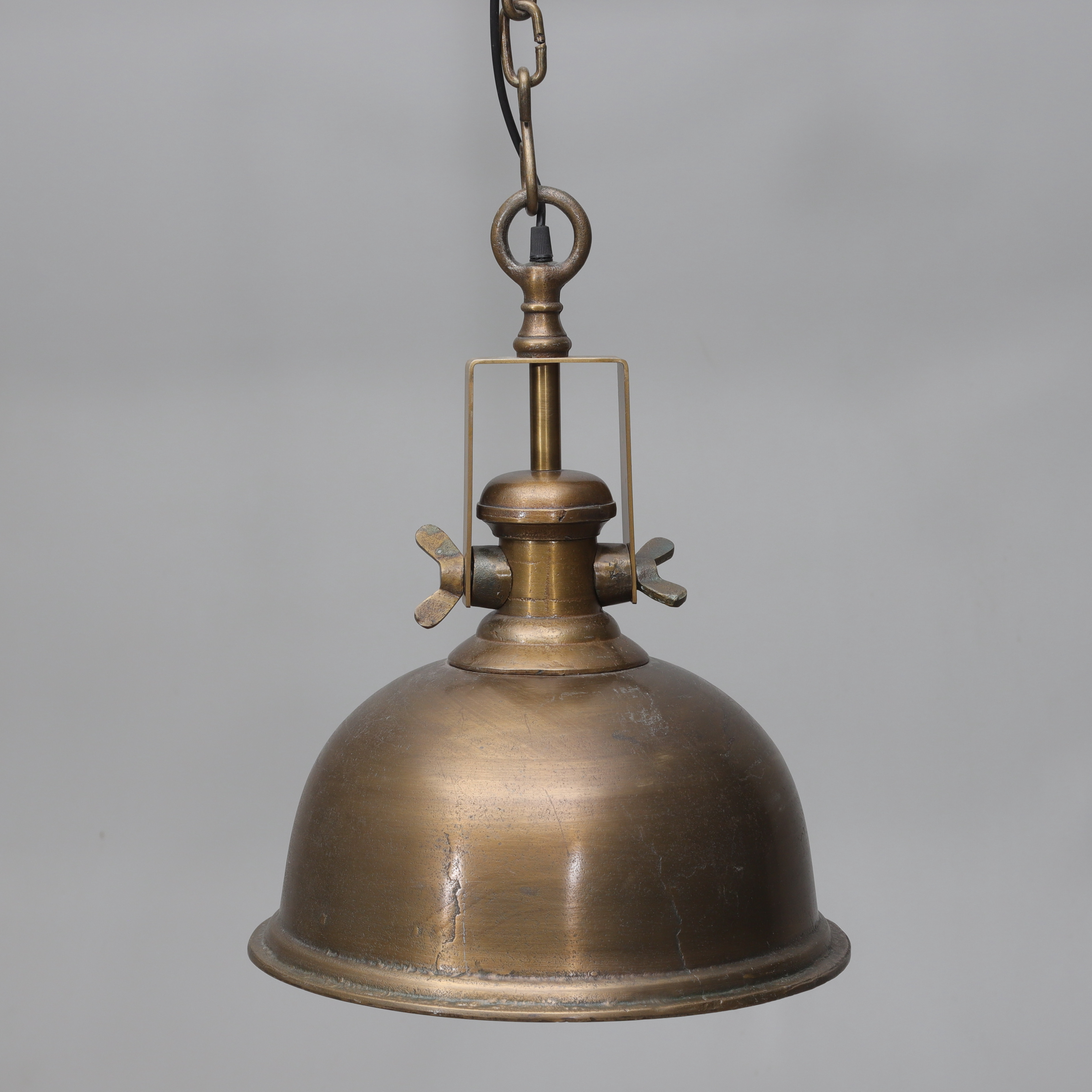 TAKLAMPA, fartygsmodell, metall, samtida.