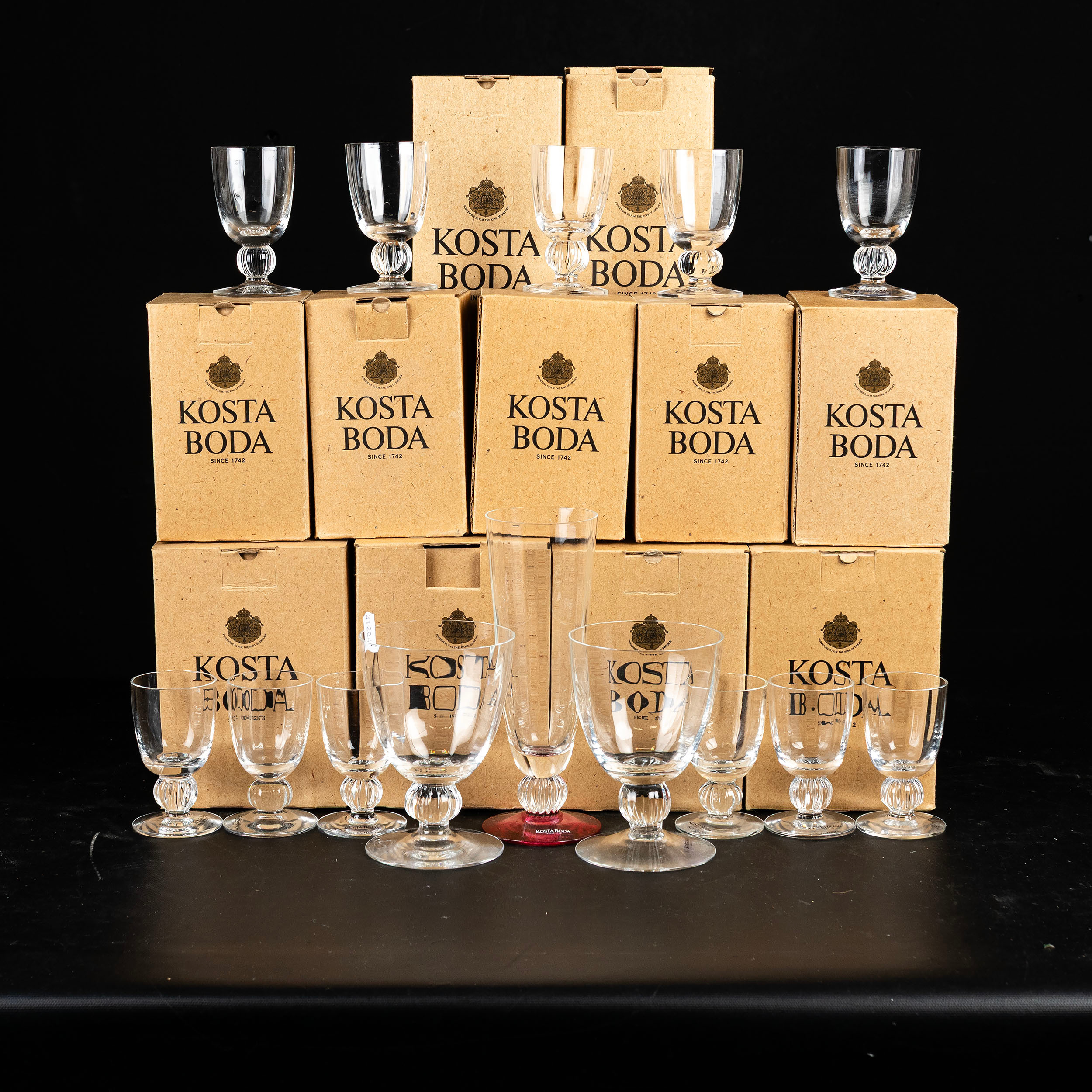 GUNNEL SAHLIN. Servisdelar, 28st, Kosta Boda.