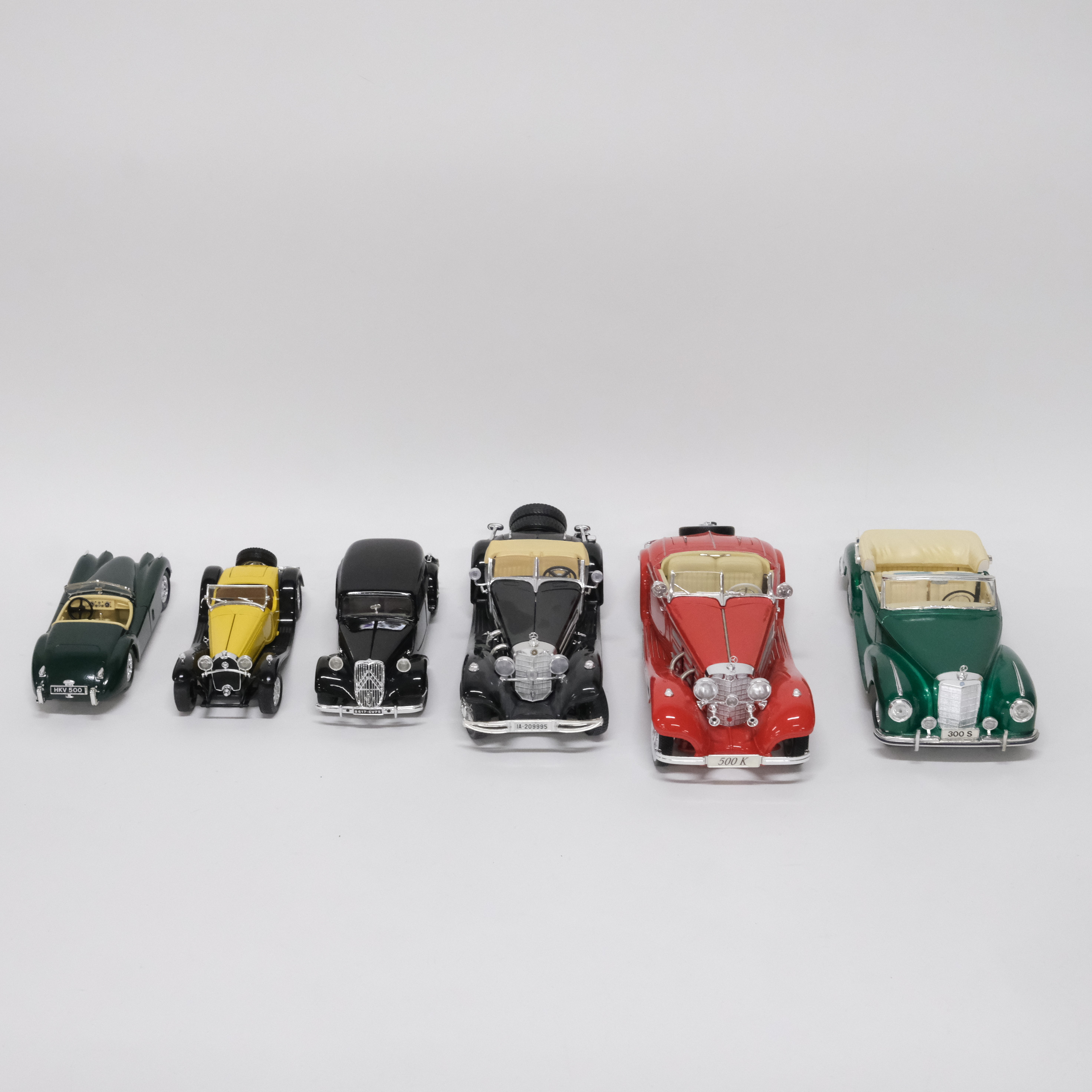 SEX MODELLBILAR. BBURAGO OCH MAISTO. SKALA 1:24-1:18.