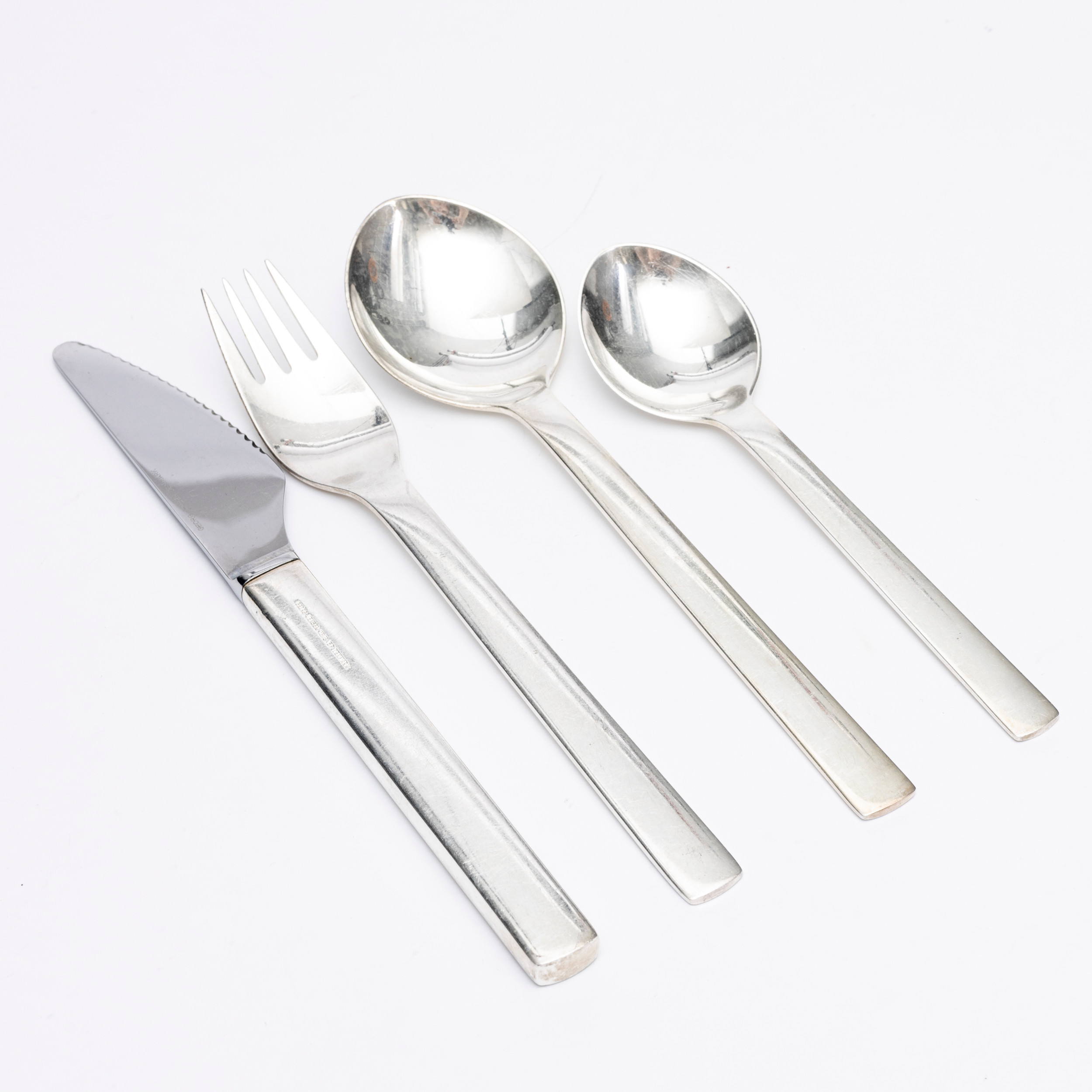 HENNING KOPPEL. Bestickssuppsättning, 33 delar, nysilver, "New York", Danmark.