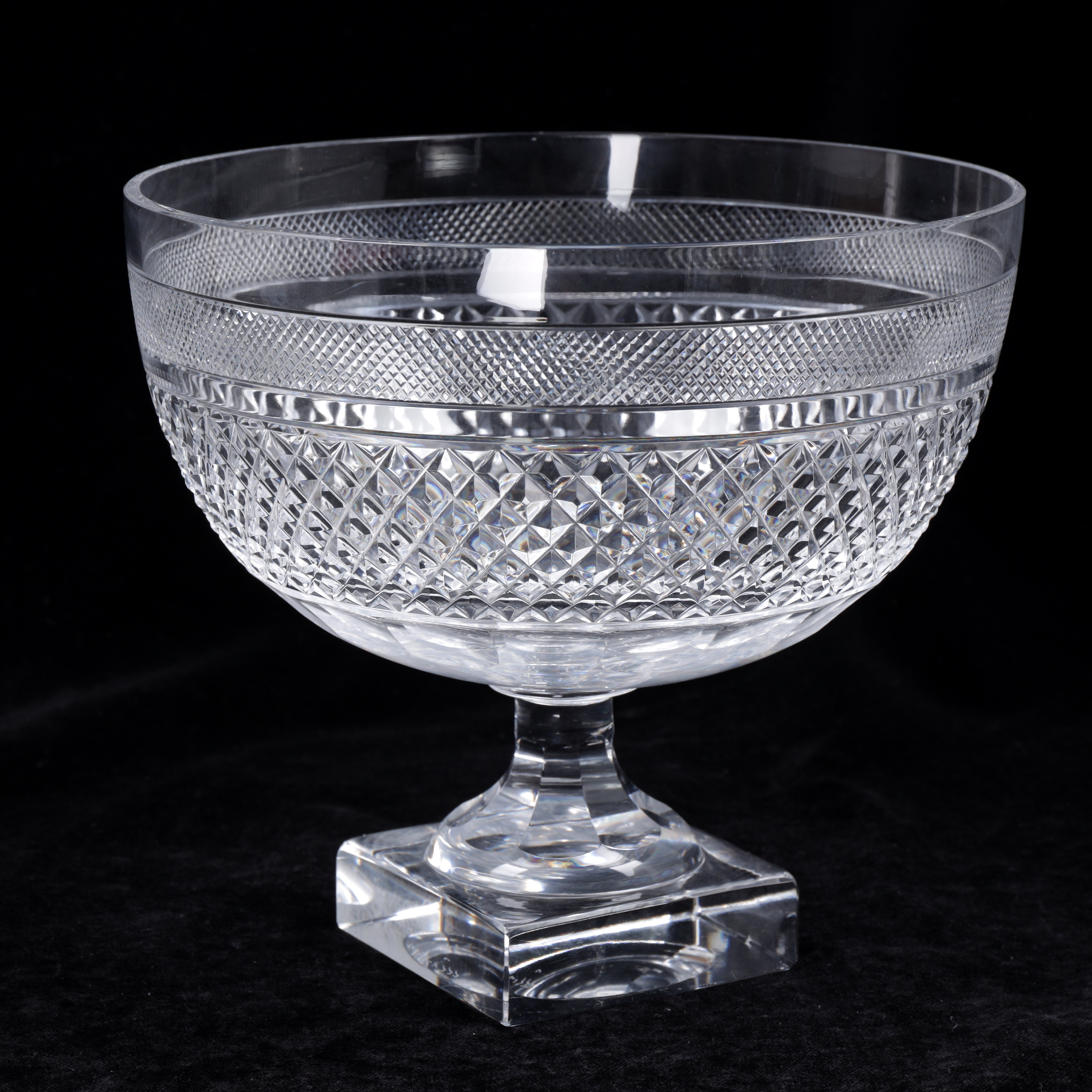 ELIS BERGH. Skål på fot, "Kent", glas, Kosta, 1900-talets mitt.