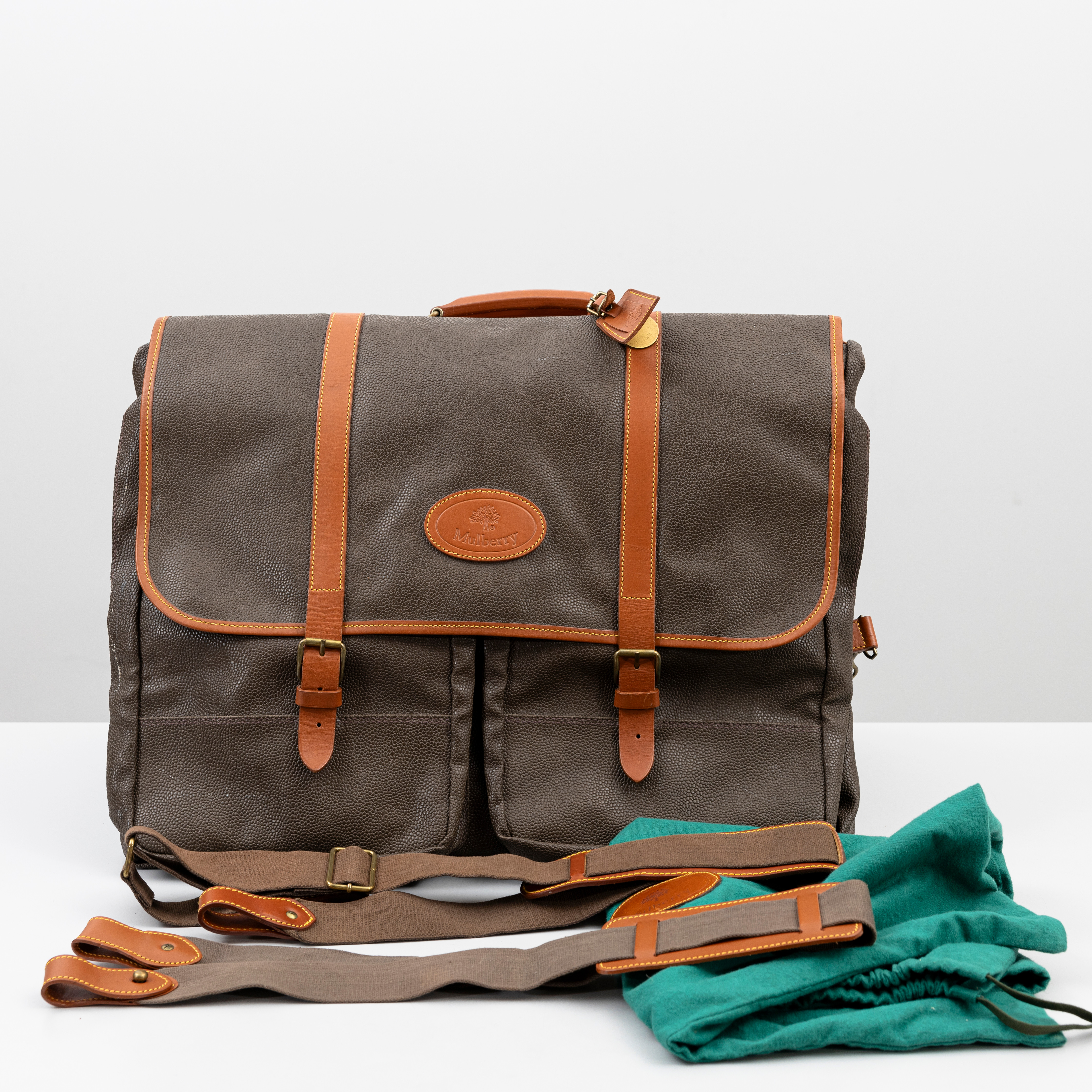 MULBERRY. Resegarderob, 1900-talets sista kvartal.