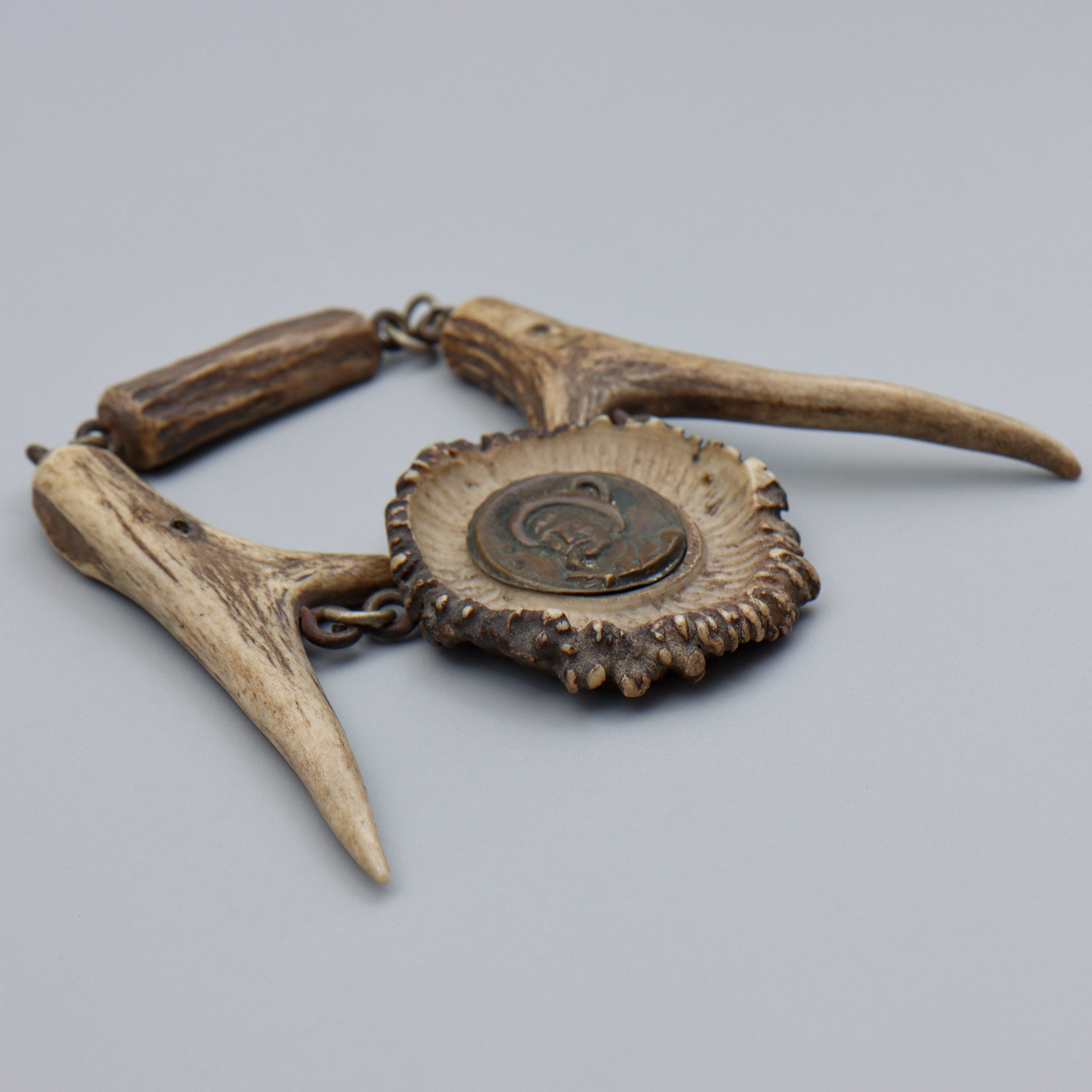 JAKTPRYDNAD, HORN MED BRONS "HABT´S A SCHNEID" 1900-TAL.