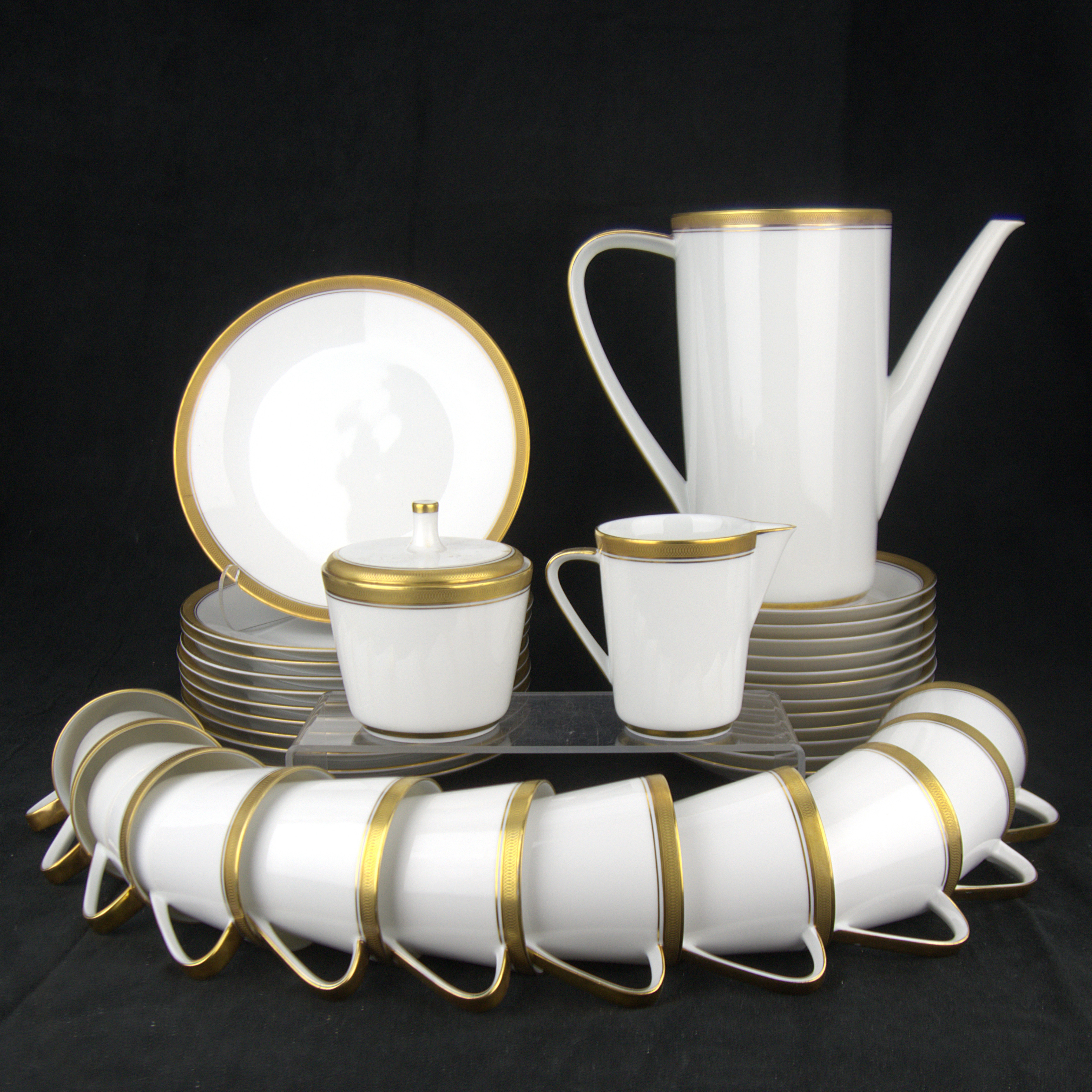 KAFFESERVIS, 37 delar, "Noblesse", porslin, Hutschenreuther, Tyskland.