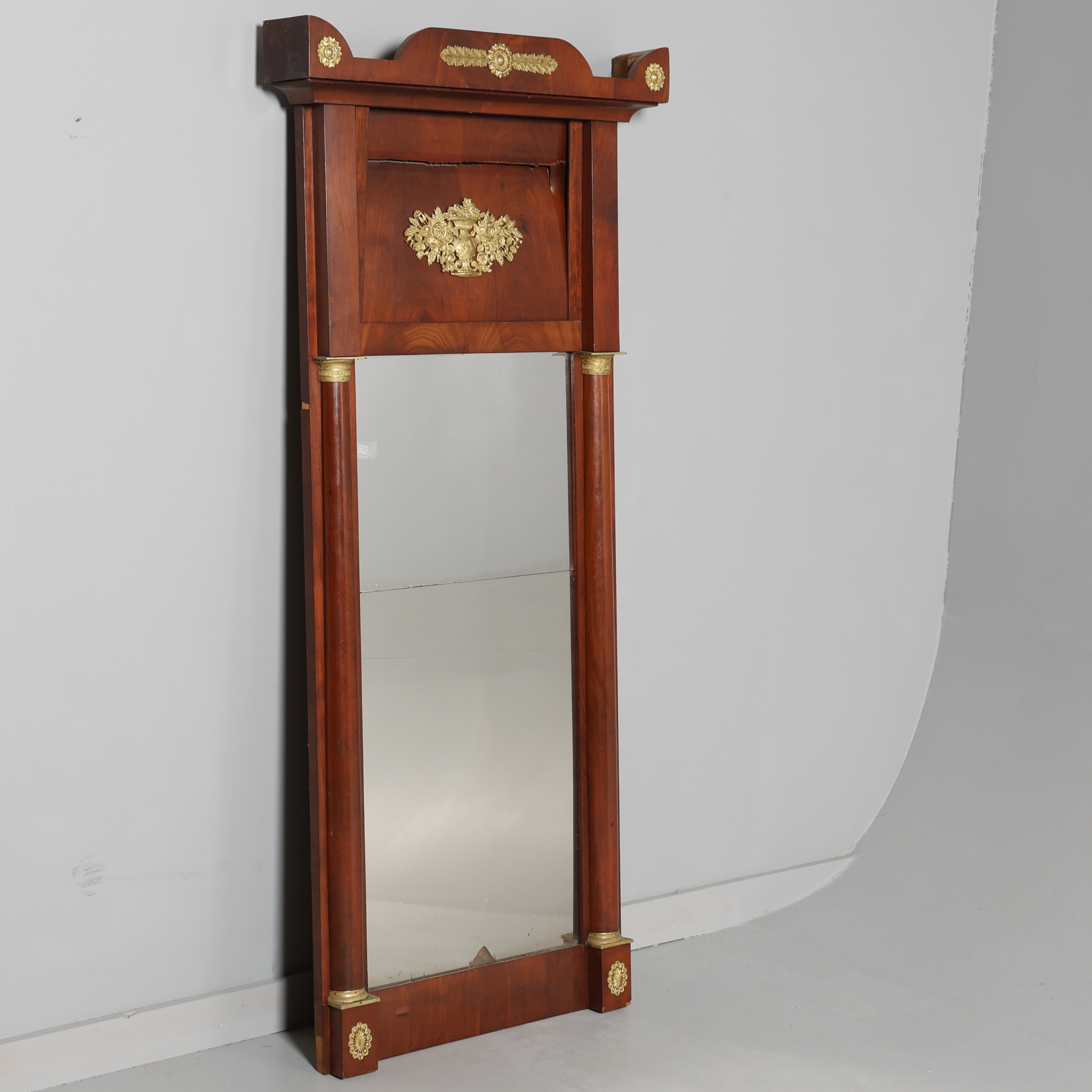 SPEGEL, empire/Karl-Johan, 1800-talets första hälft, mahogny.