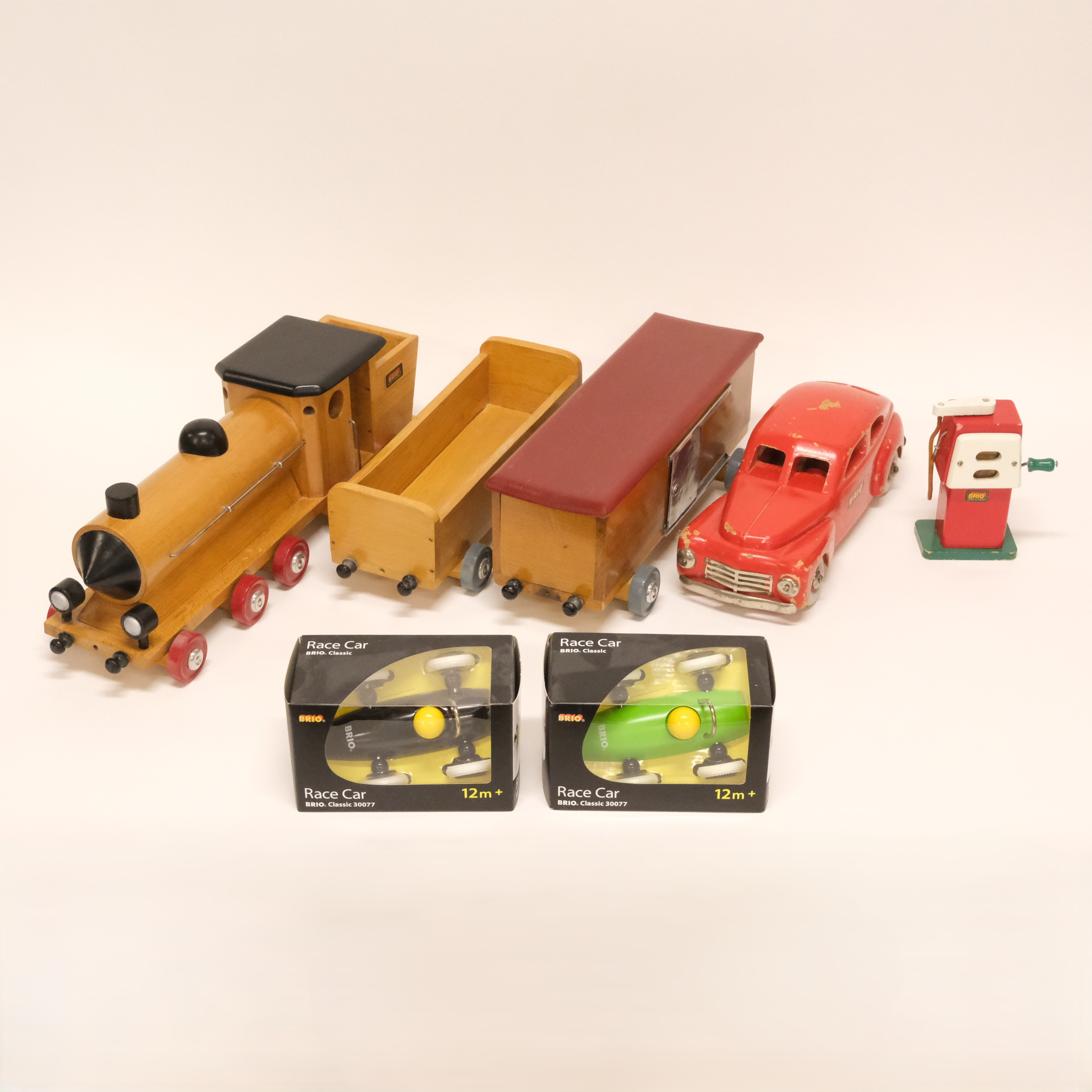 BRIO. TRÄLEKSAKER. SJU DELAR.