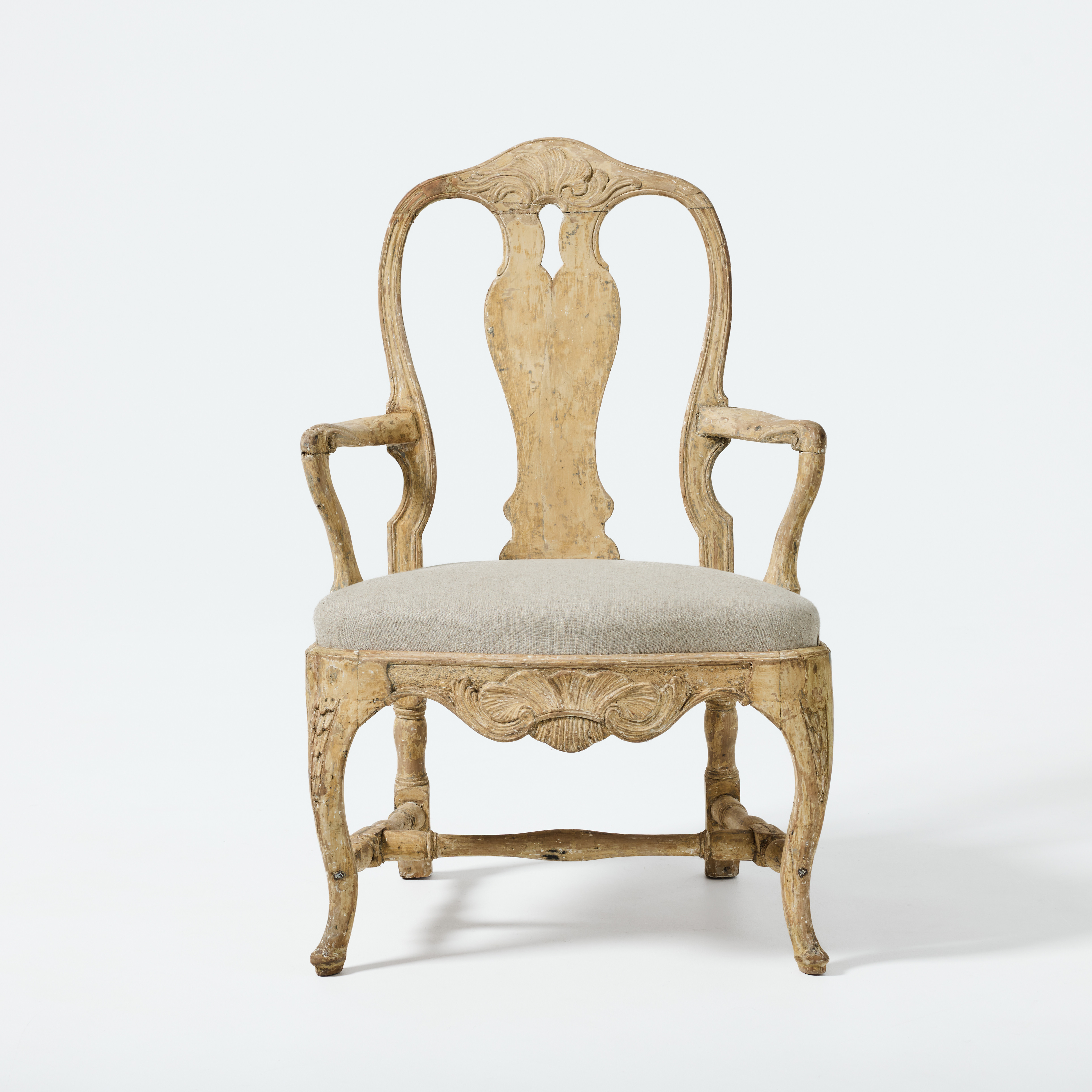 ARMLÄNSTOL, stockholmsarbete i rokoko, omkring 1760, Carl Magnus Sandbergs art, träskuren dekor, framtagen originalfärg i gult.