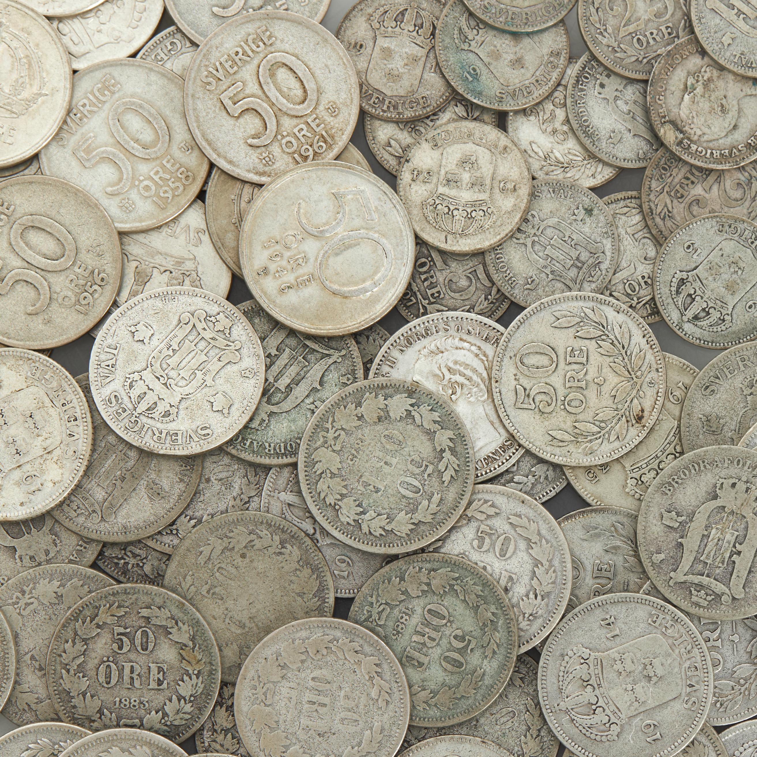 SILVERMYNT, 58 st 50-öringar mellan 1876-1939, 16 st 50-öringar mellan 1943-61, 16 st 25-öringar 1875-1941.