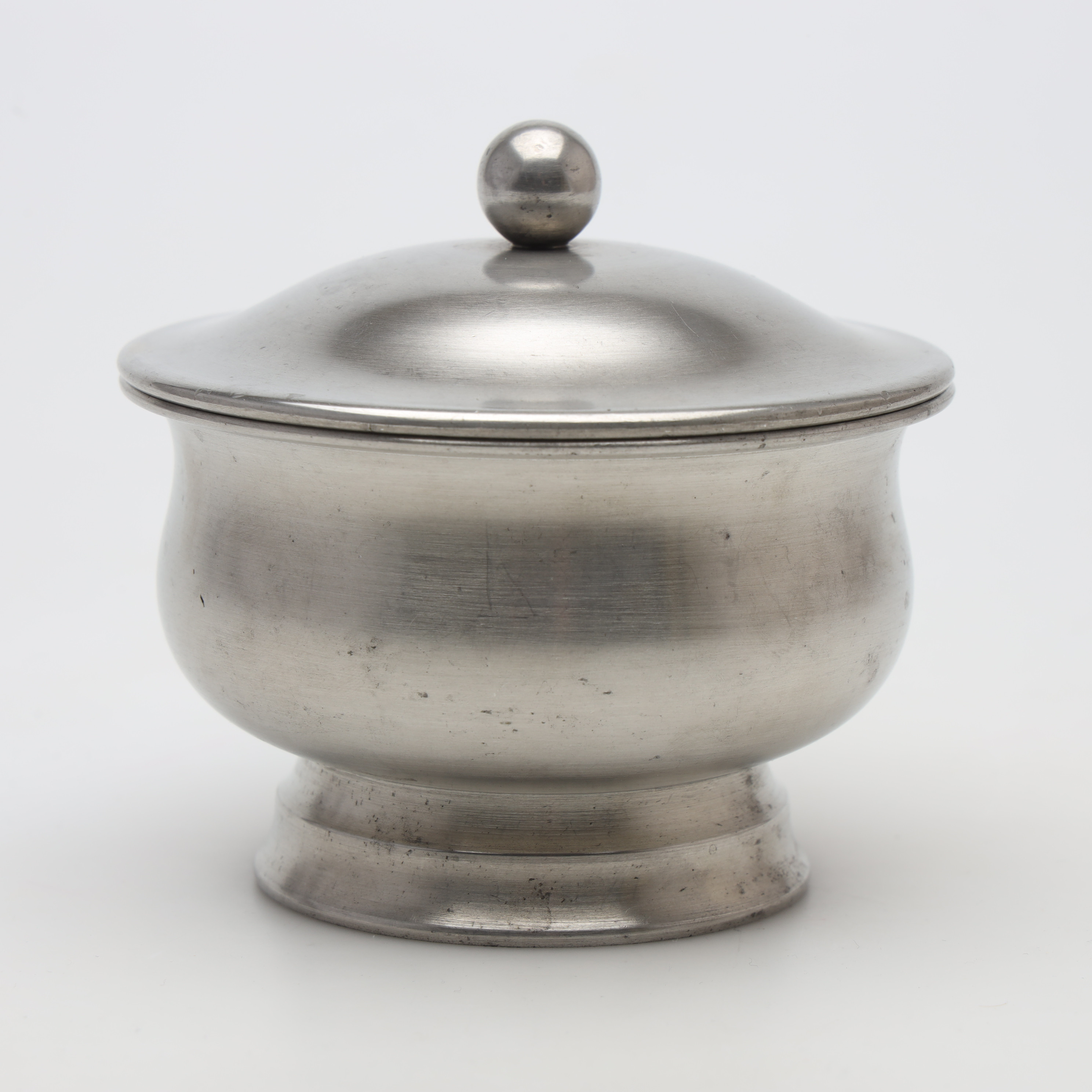 BONBONJÄR, tenn, 1930-tal, Firma Svenskt Tenn.