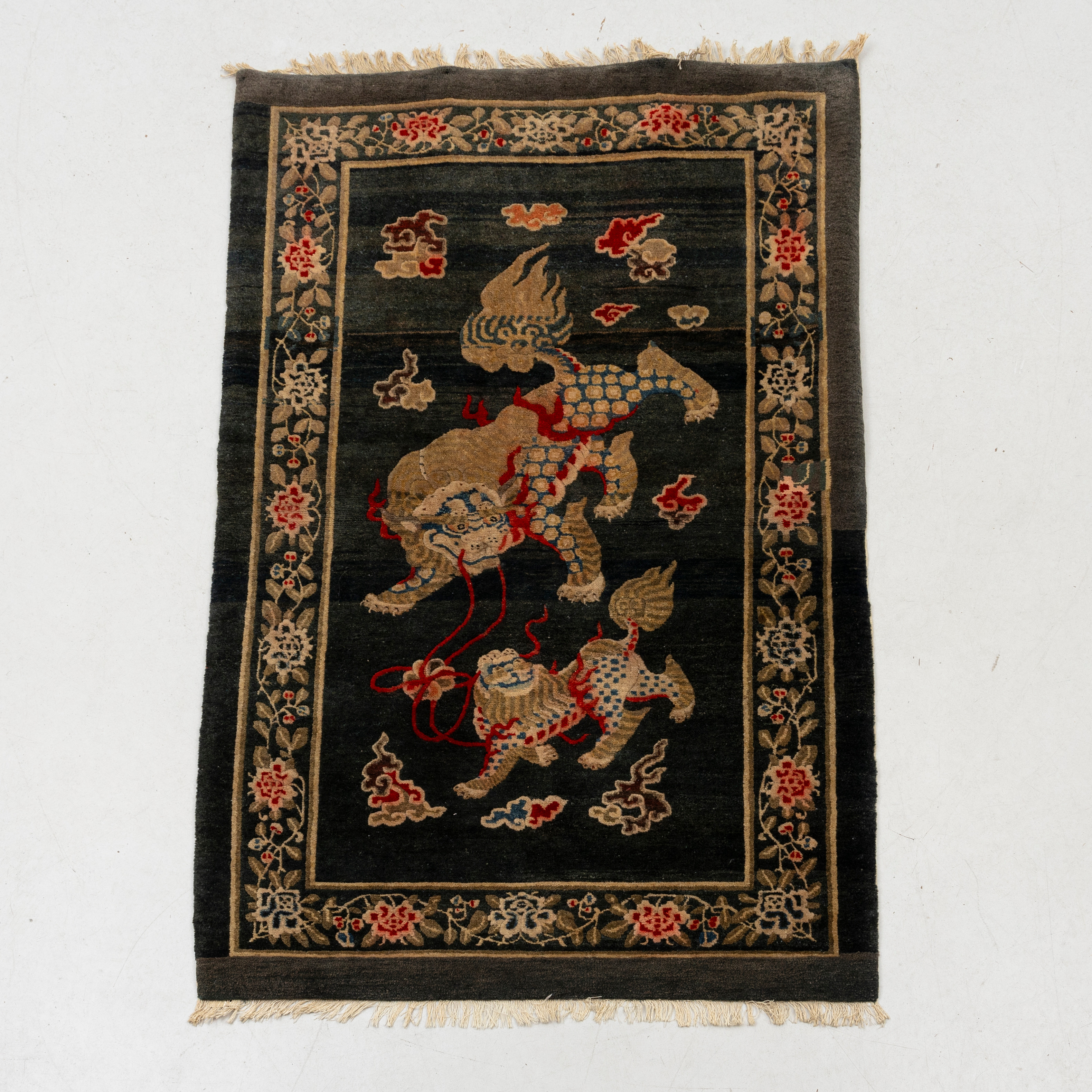 VÄGGBONAD, dekor med tempellejon, Kina.