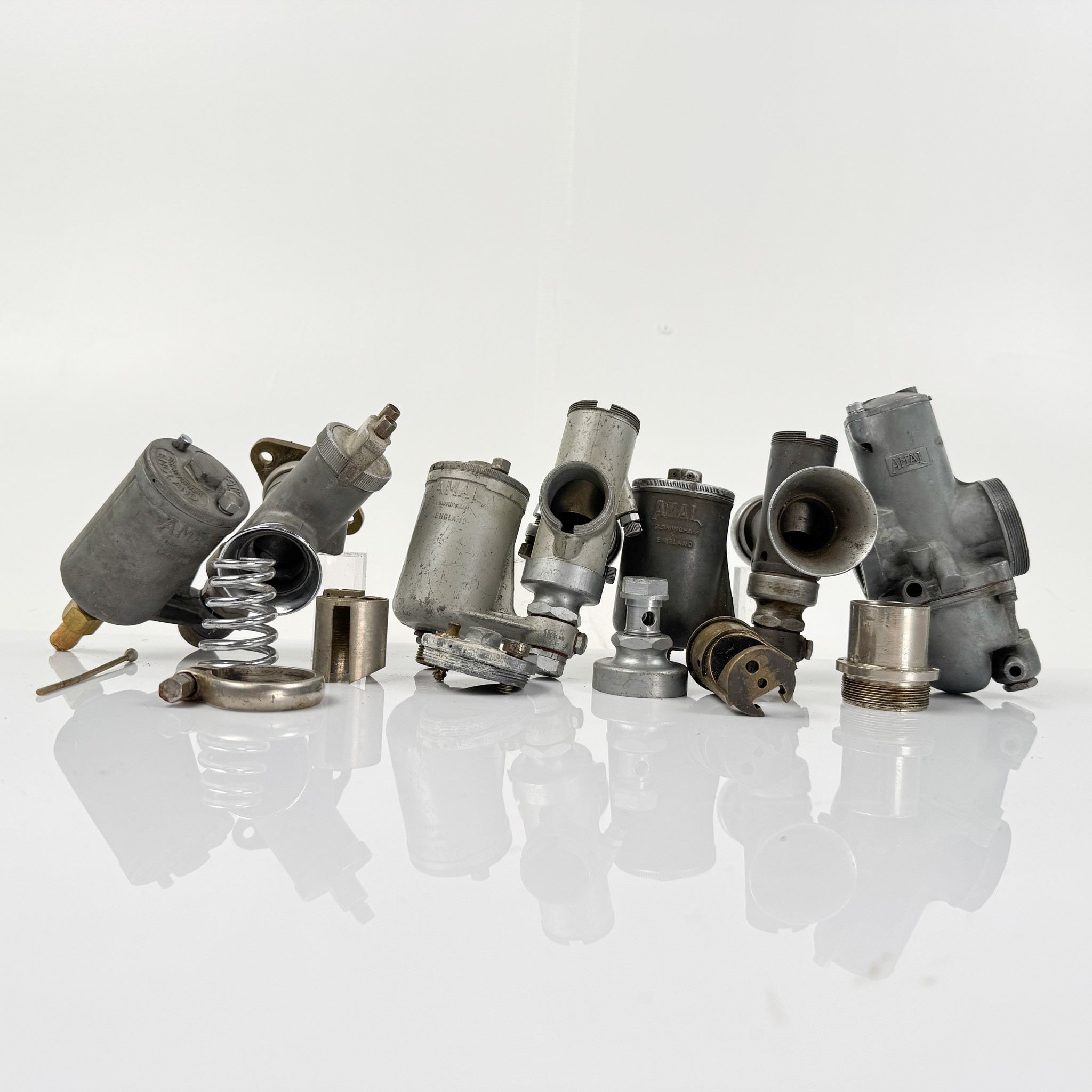 AMAL, förgasare och delar, bl.a 1930/40-tal, England.