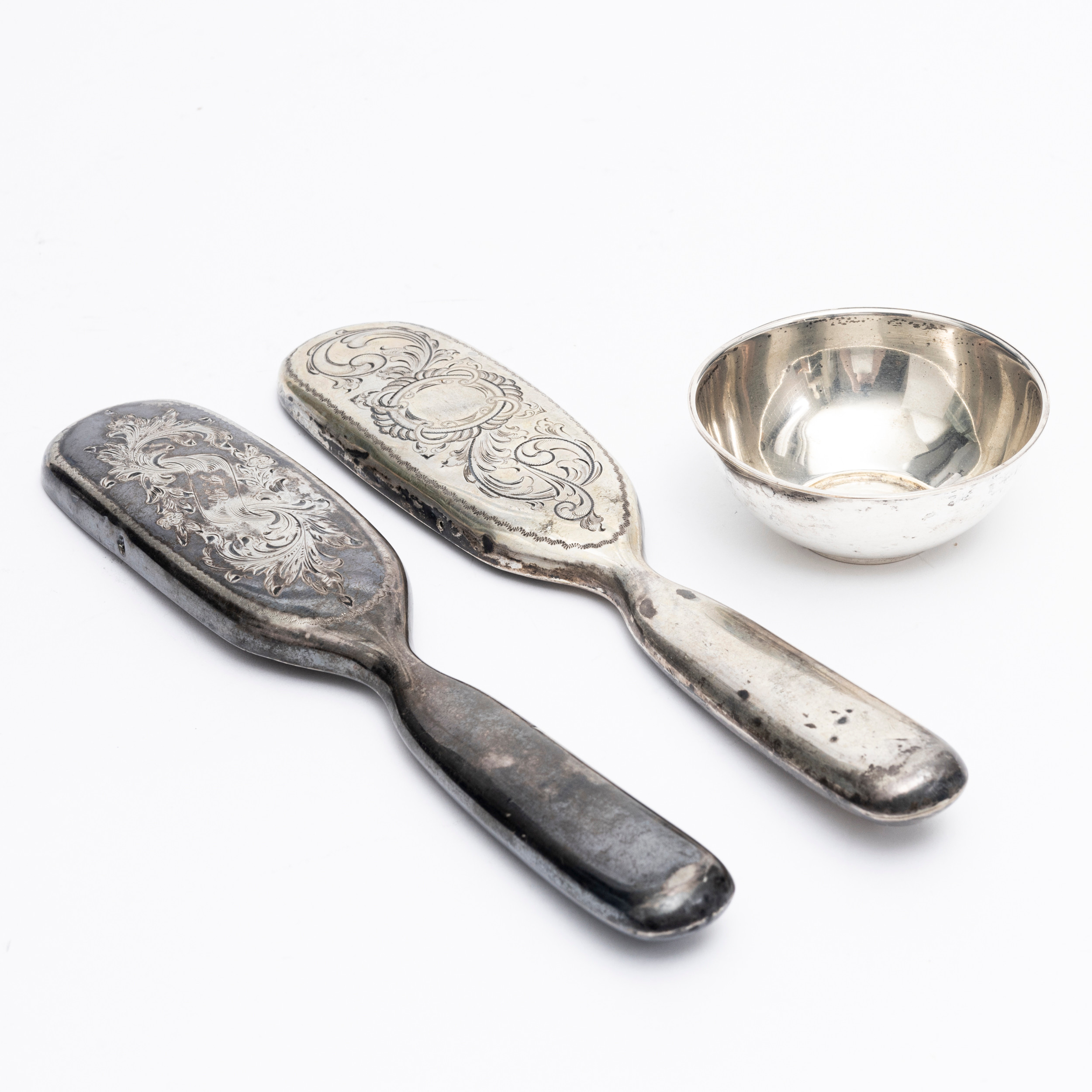 BORSTSKAFT, 2 st, samt SKÅL, silver, bland annat K Andersson, Stockholm, 1934.