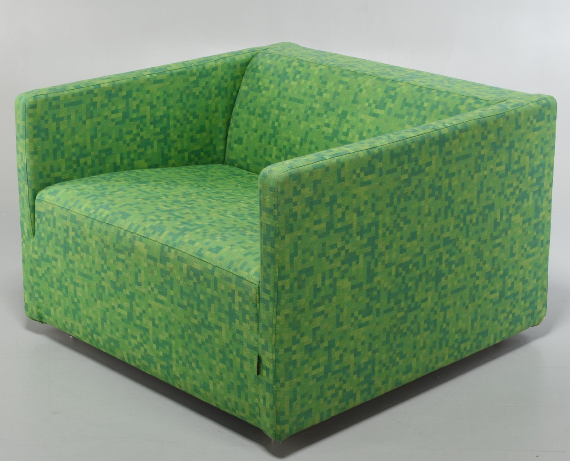 Fåtölj, OFFECCT, 1900-tal.