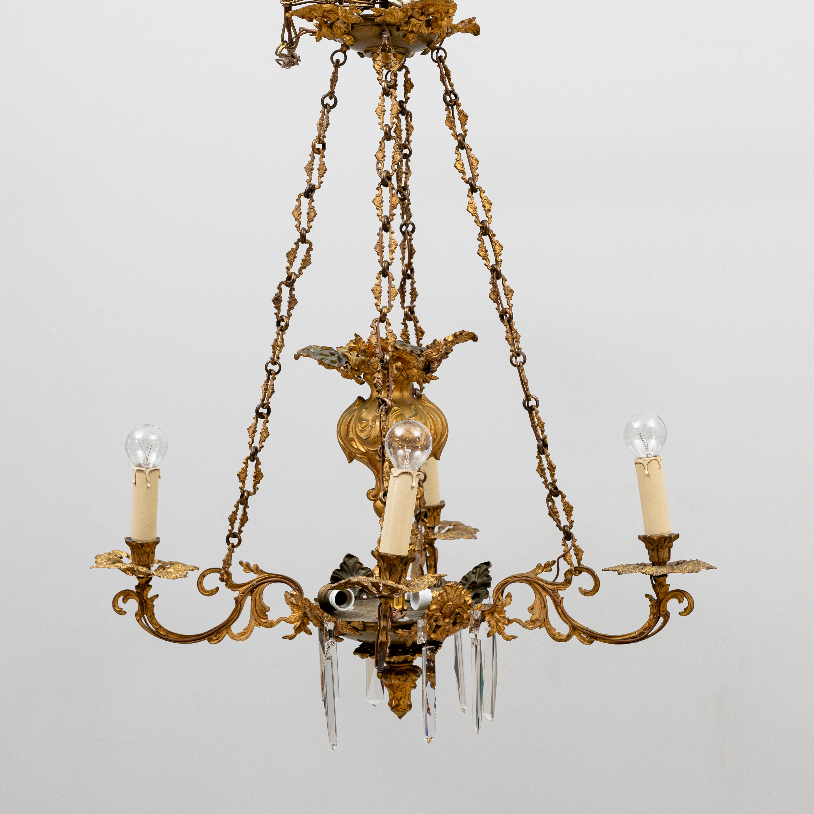 LJUSKRONA, nyrokoko, 1800-talets andra hälft. Höjd ca 73 cm.