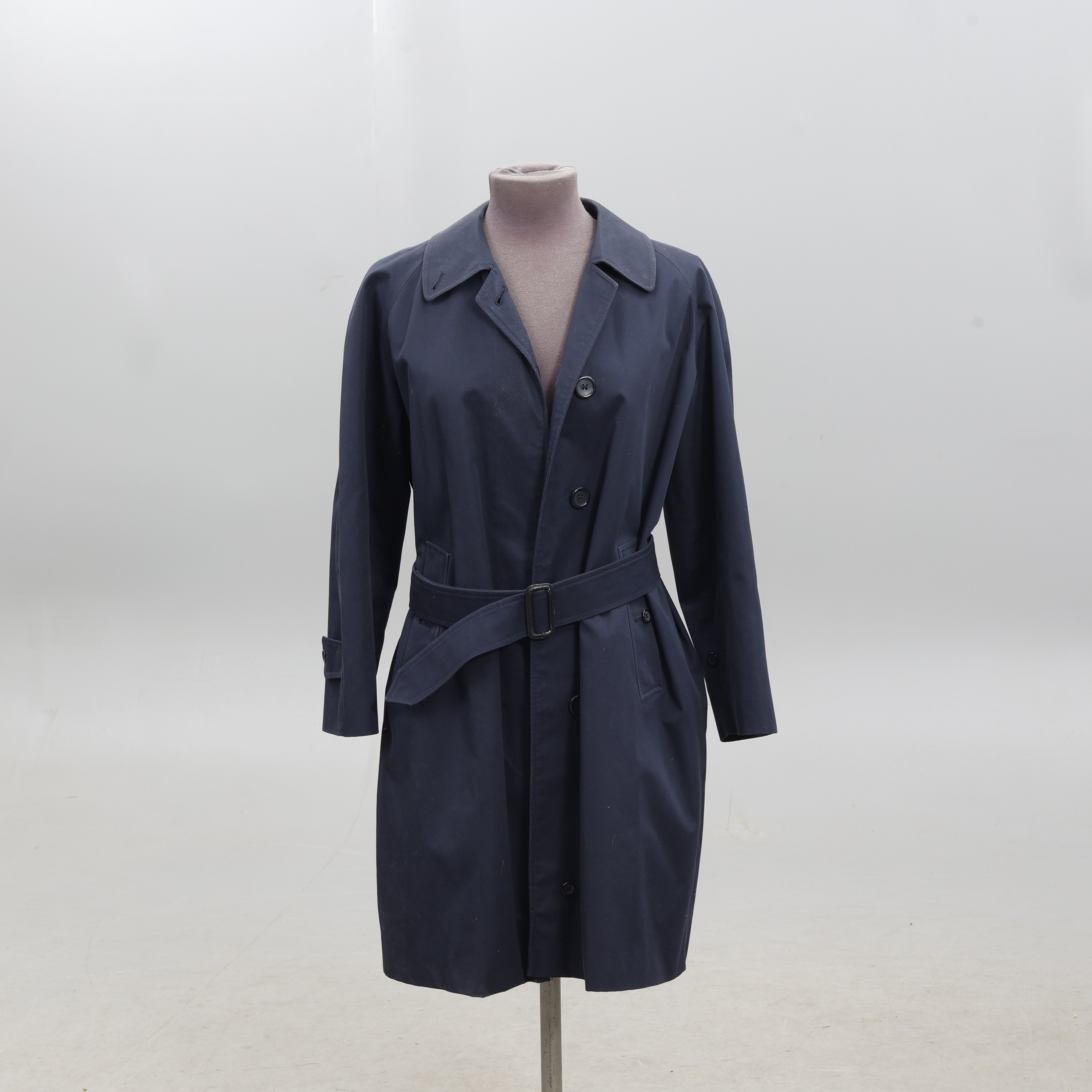 TRENCHCOAT, Burberry, England.