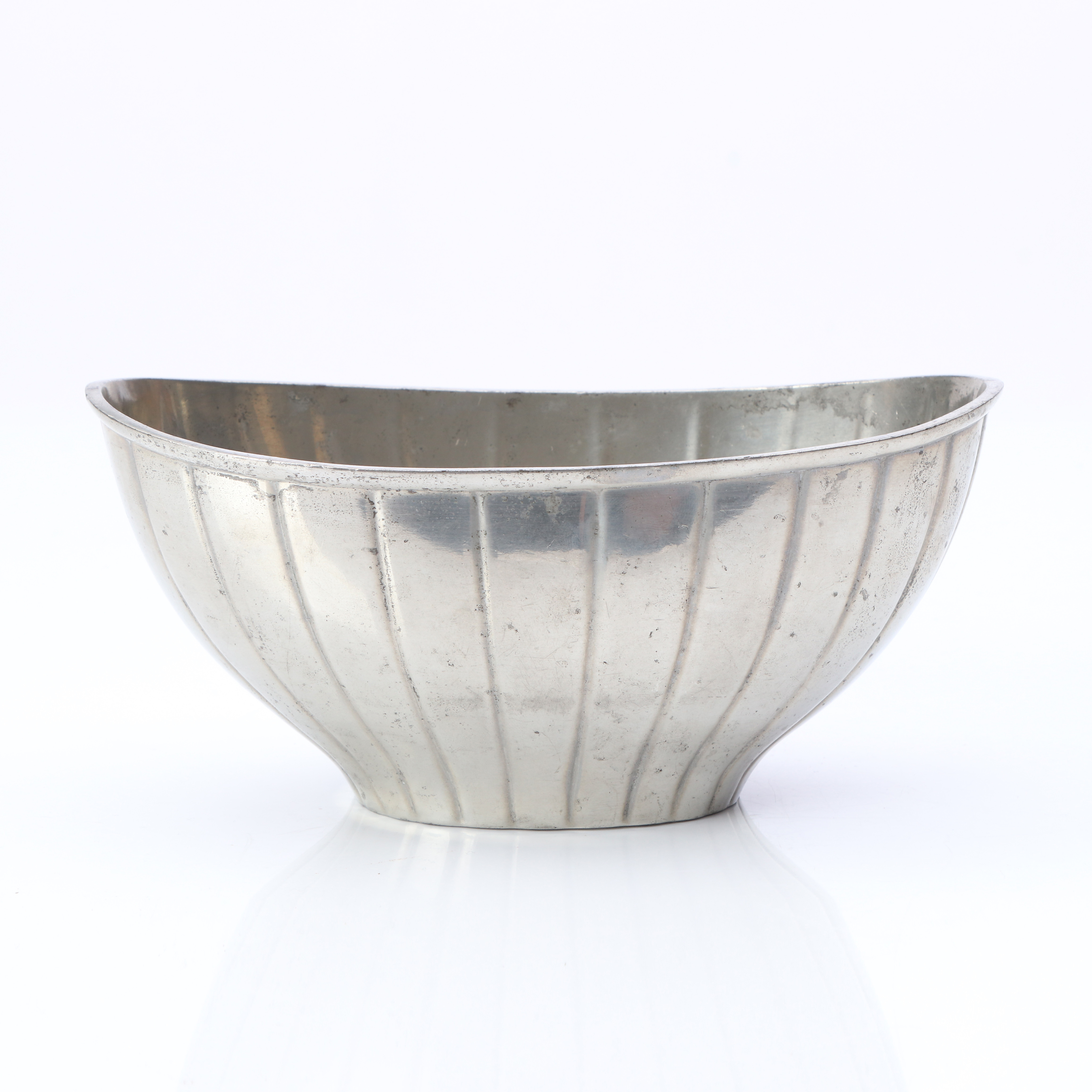 JUST ANDERSEN. SKÅL. Tenn. Modell 2603. 1900-talets första hälft.