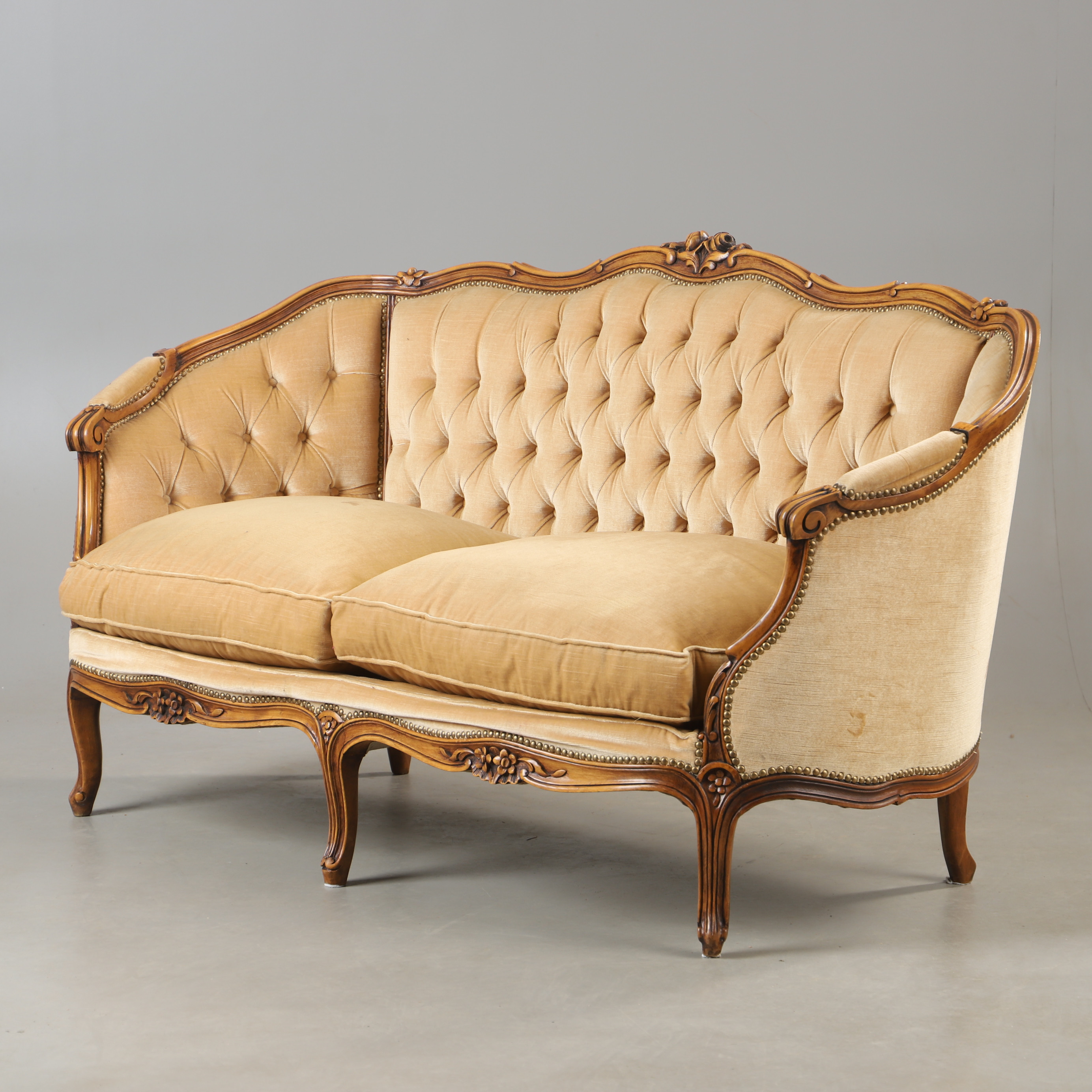 SALONGSSOFFA, plyschklädsel, rokokostil.