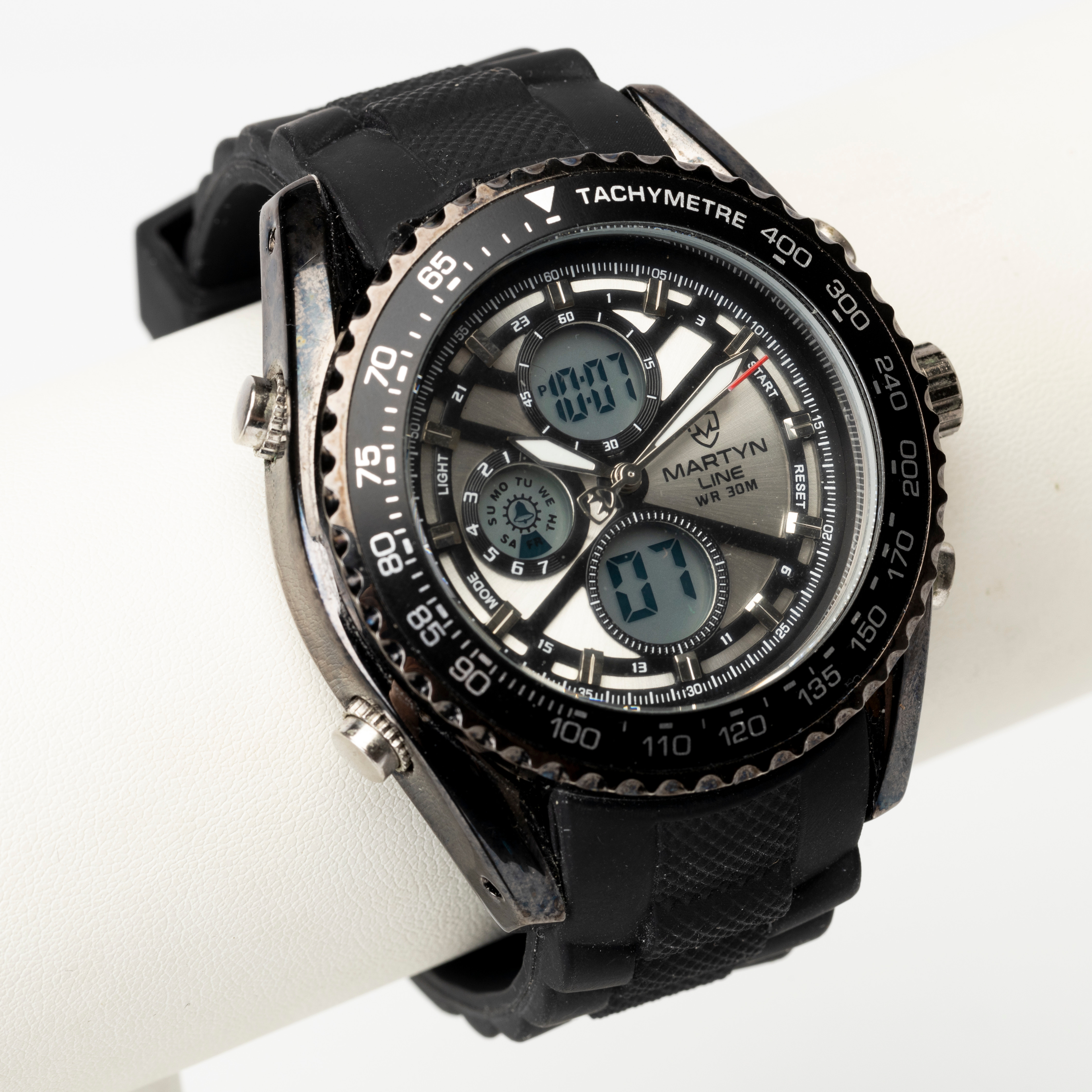 MARTYN LINE. Armbandsur, dual time, kronograf, samtida.