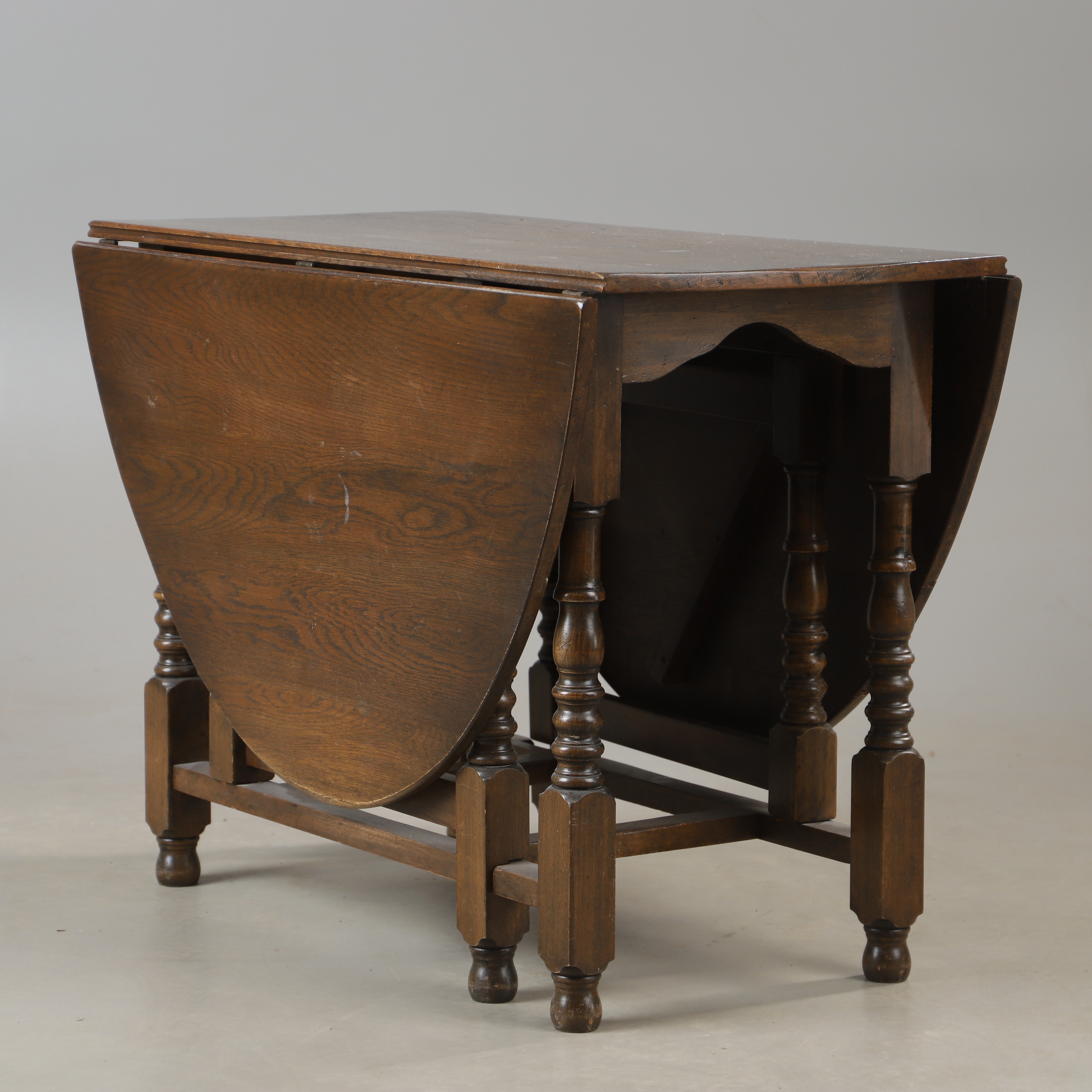 SLAGBORD, ek, 1900-talets andra hälft.