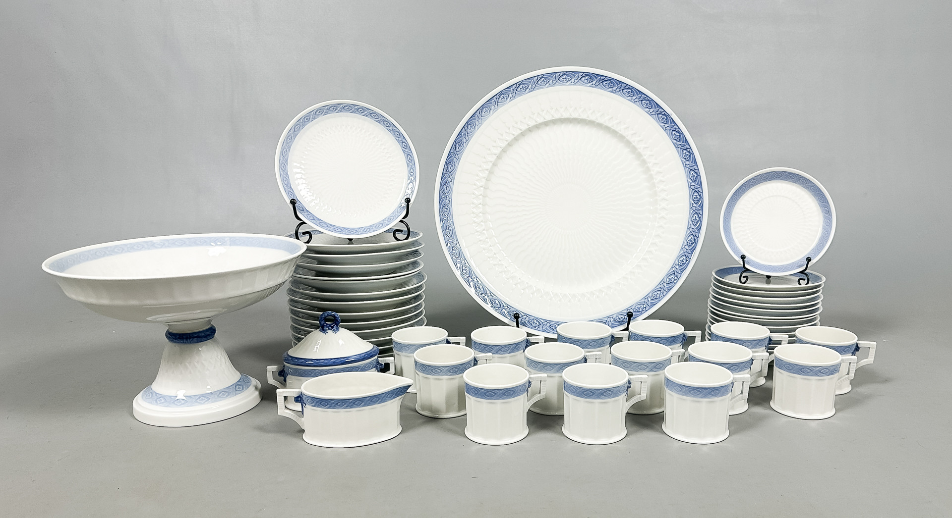 KAFFESERVIS, 46 delar, BLÅ VIFTE, Royal Copenhagen, Danmark.