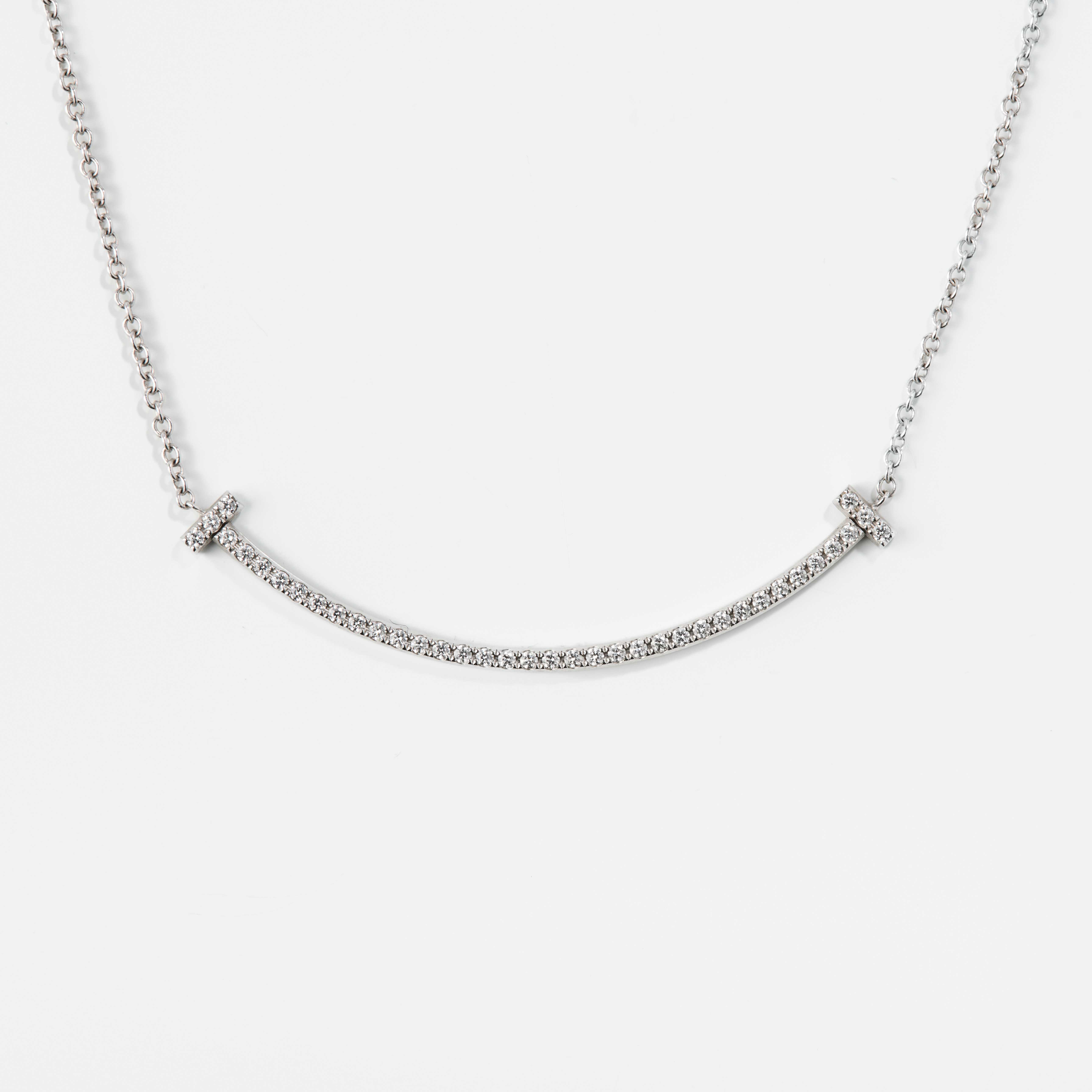 TIFFANY & CO. "T:Smile", collier, 18K vitguld med diamanter.