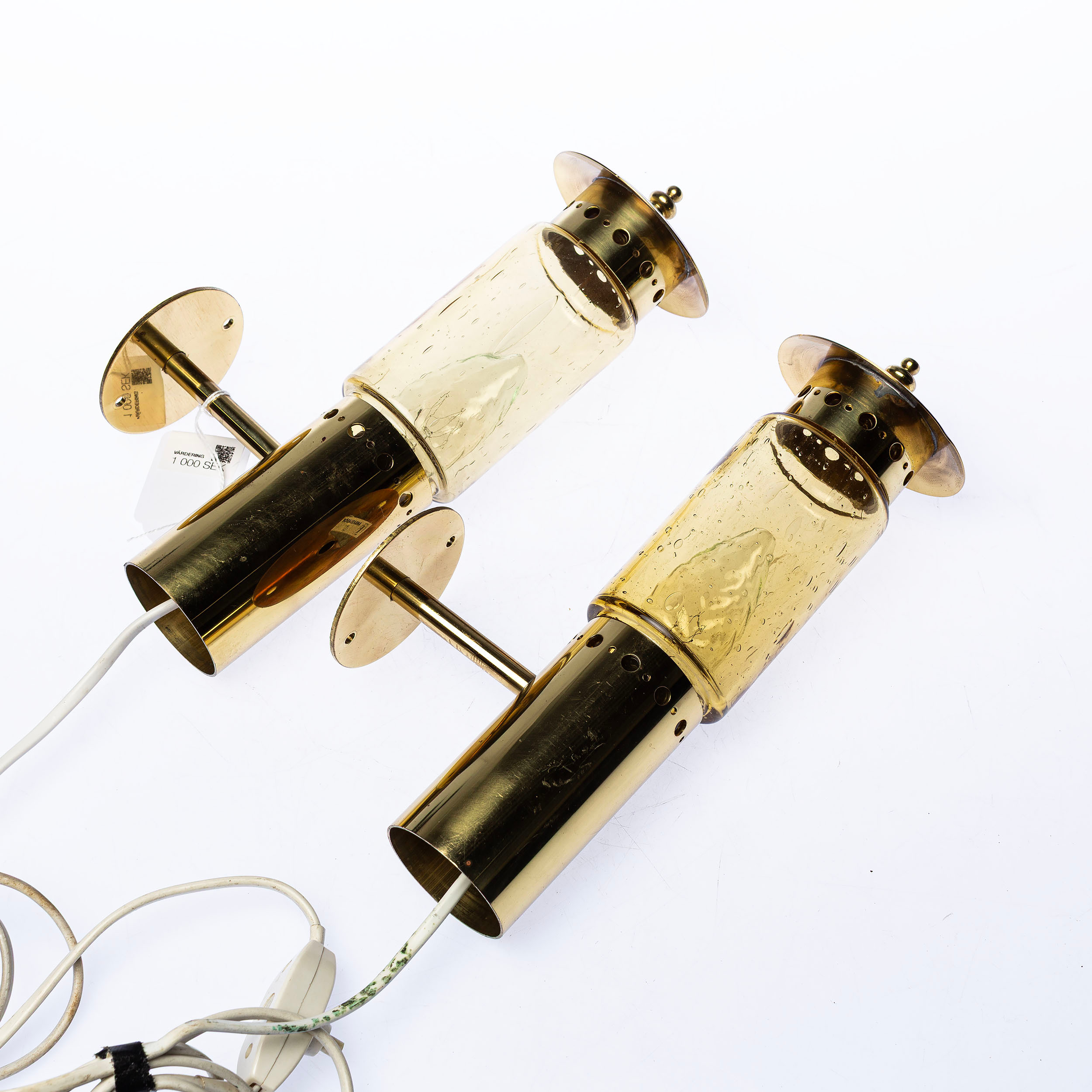 HANS-AGNE JAKOBSSON. TILLSKRIVEN. Vägglampetter, mässing & glas, 1900-talets andra hälft.