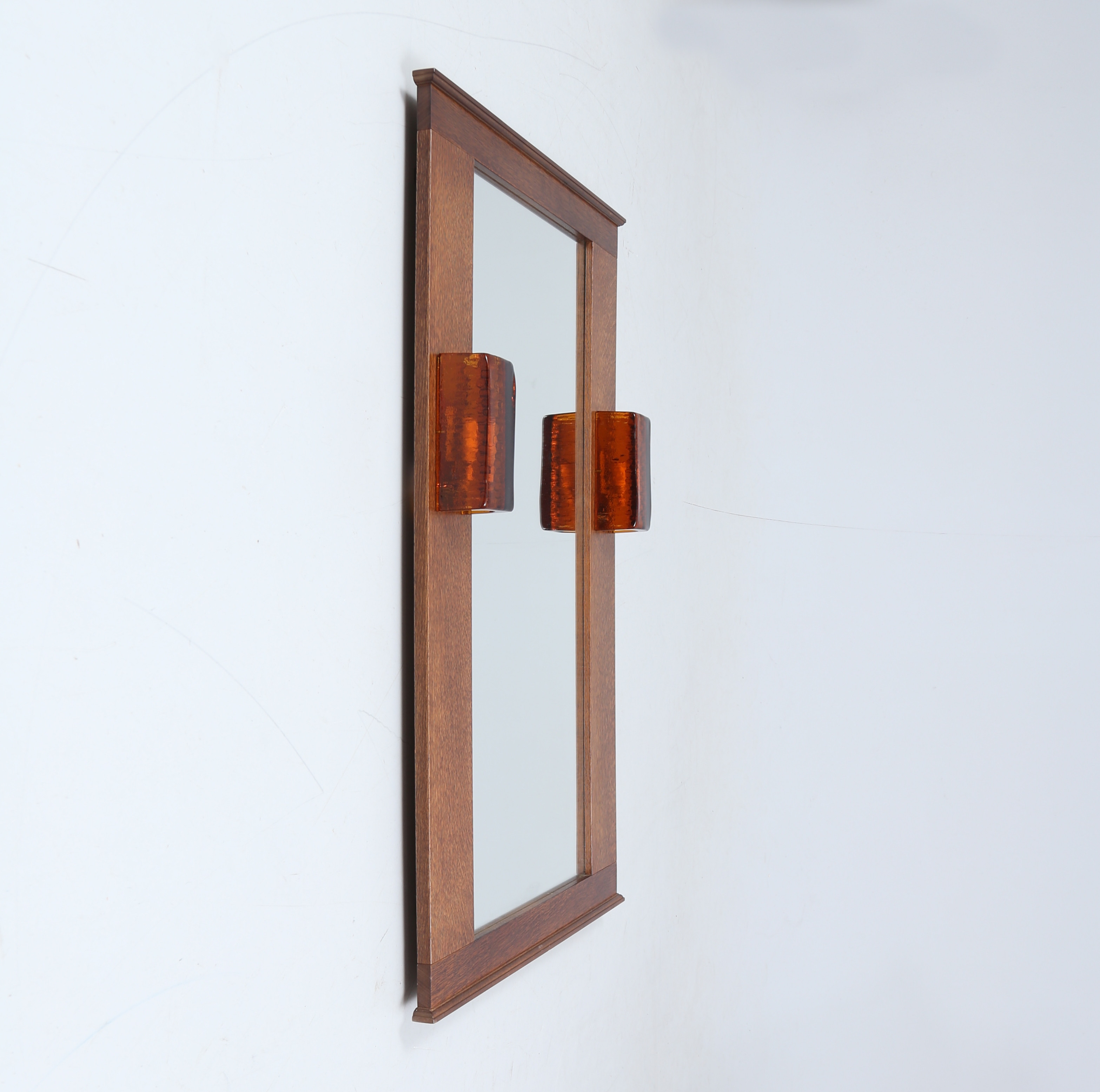 SPEGEL, trä, belysning med bärnstensfärgade glas, 1960-tal.