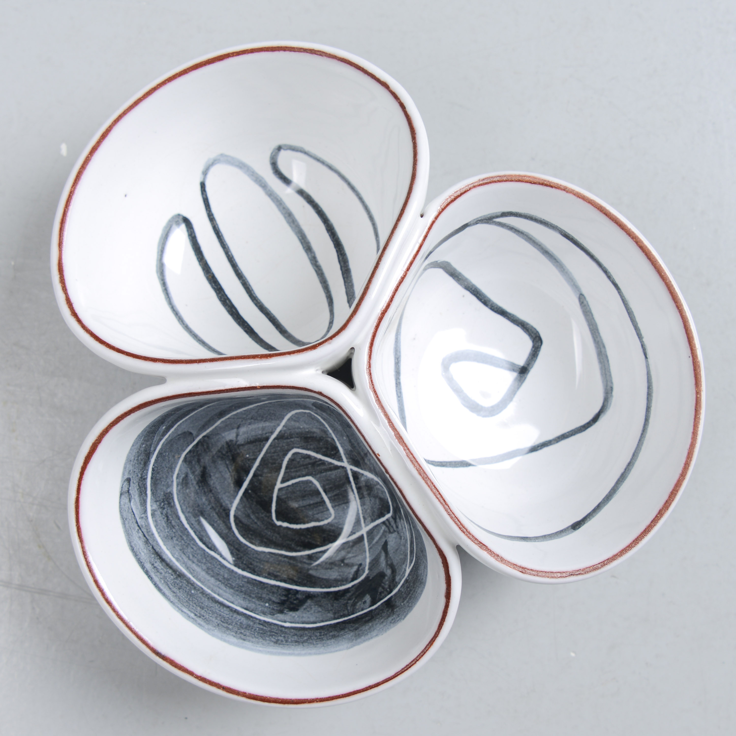 INGRID ATTERBERG. "Grafika", skål, modell 2107, Upsala-Ekeby, 1951-54.