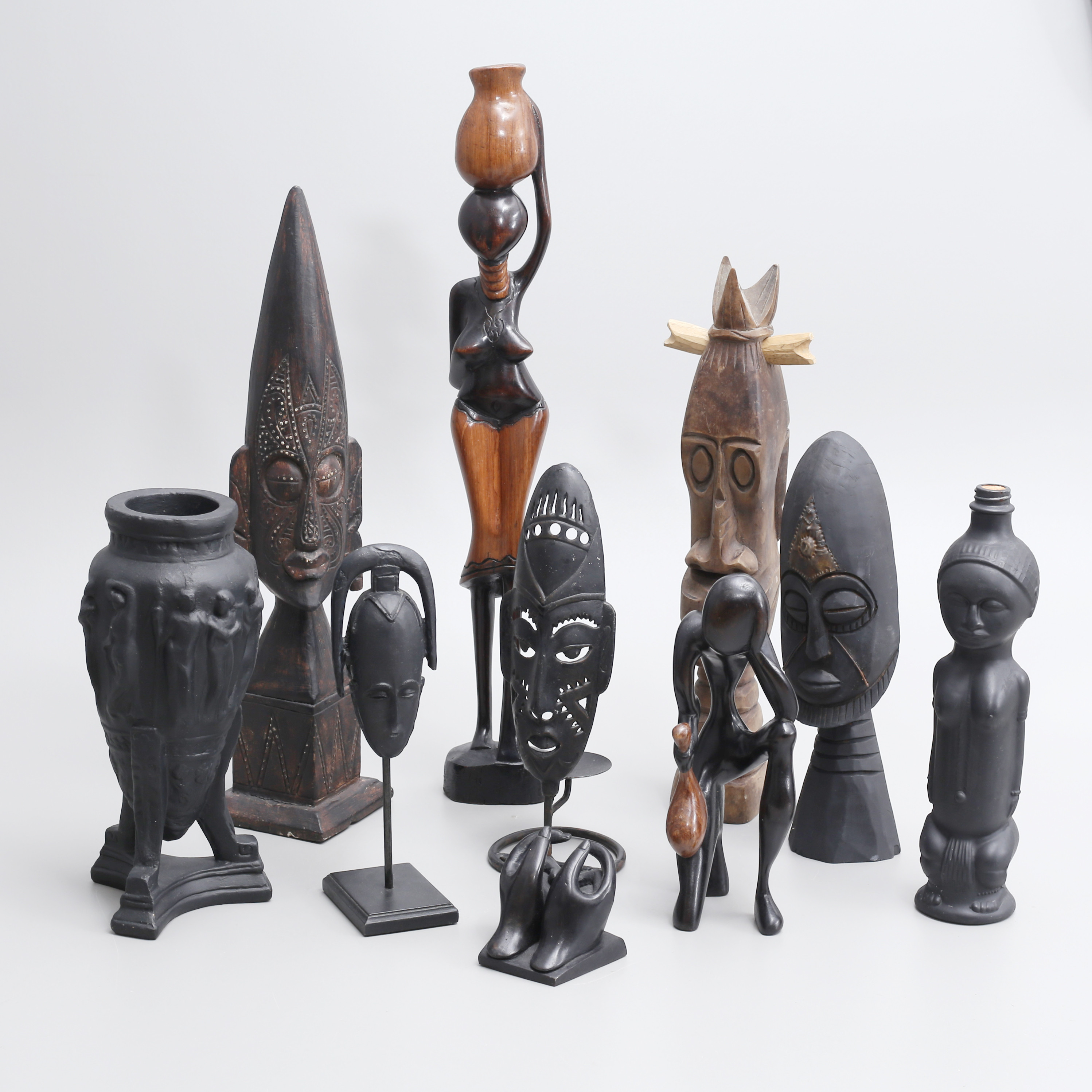 SKULPTURER mm, 10 delar, trä/konstmassa/metall.