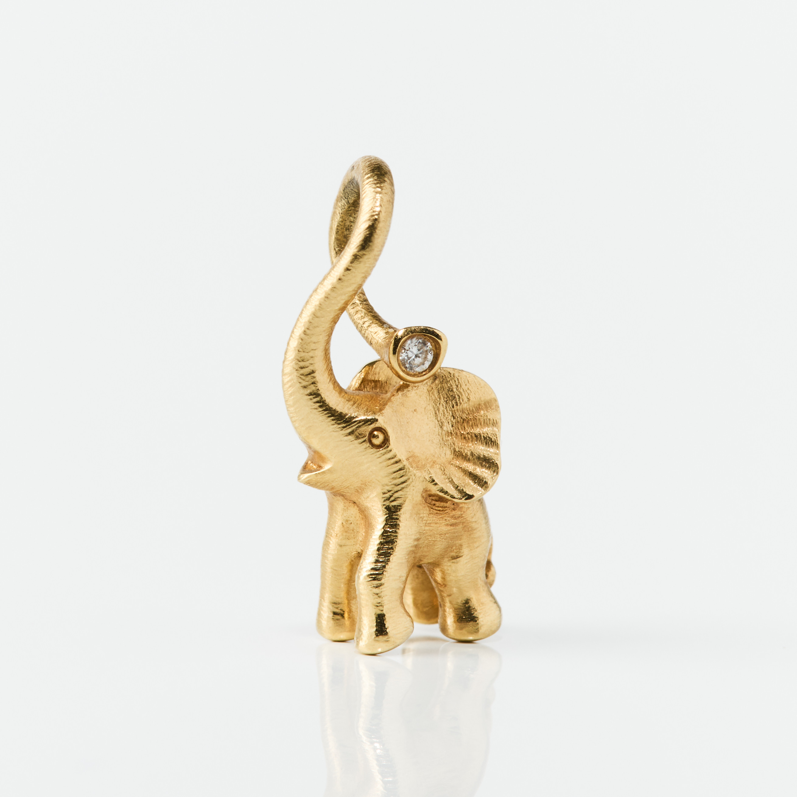 OLE LYNGGAARD. Hänge, "Elephant Small", 18K guld och diamant, Danmark.