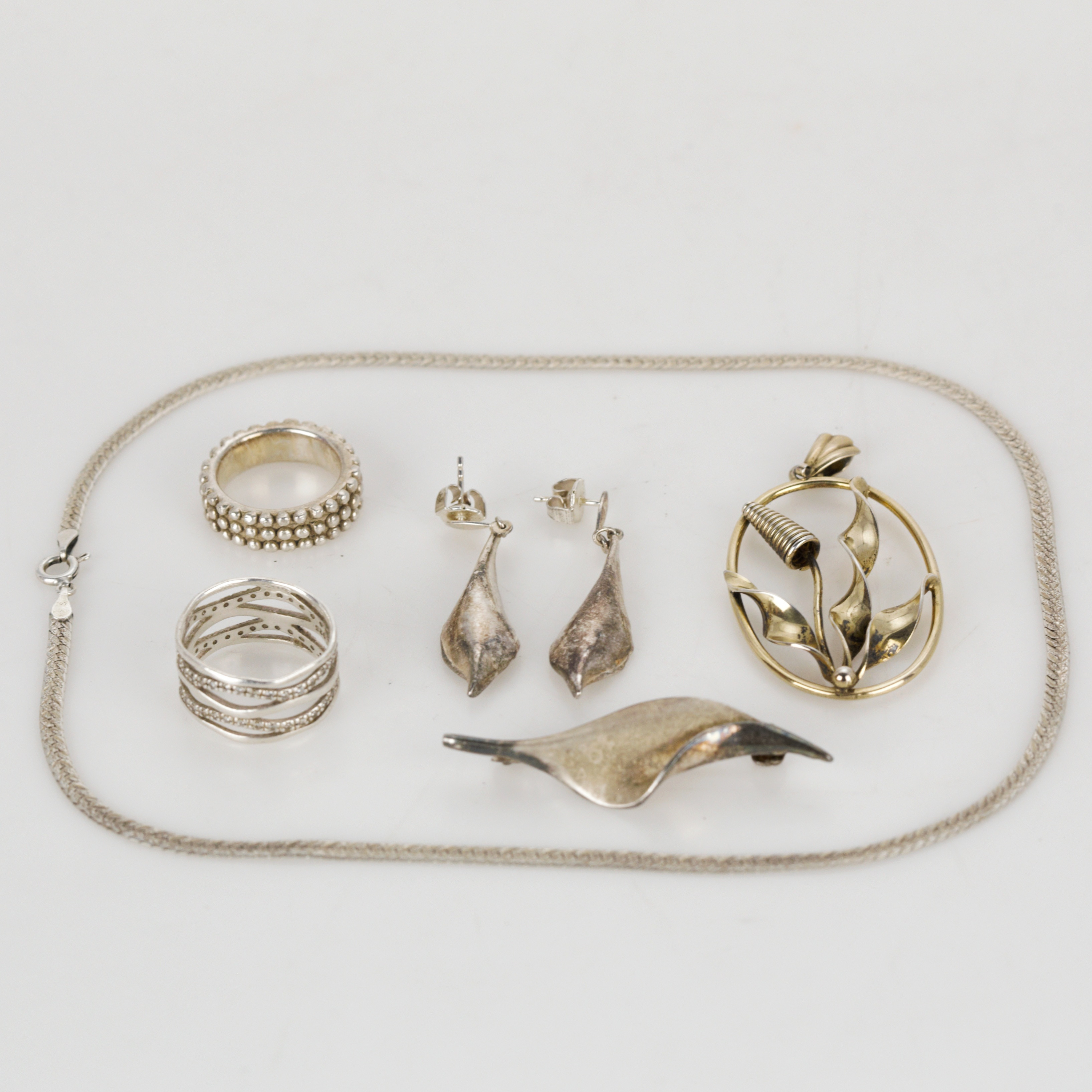 HALSBAND, RINGAR, HÄNGE mm. 7 delar, silver, nytt och vintage.