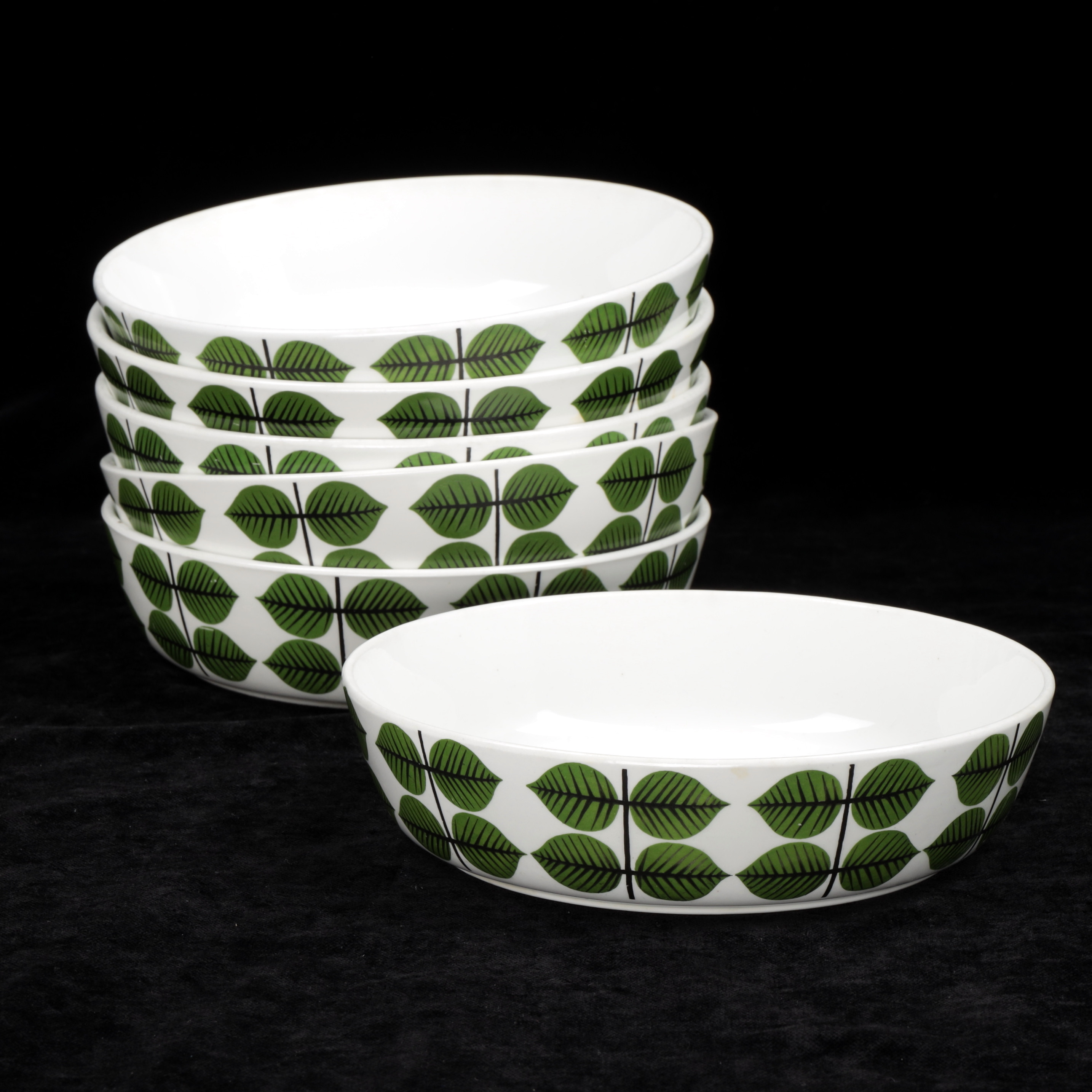 STIG LINDBERG. Djupa tallrikar, 6 st, "Berså", Gustavsberg, 1960-tal.