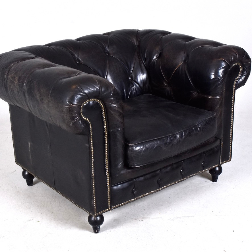 KENSINGTON Chesterfield skinnfåtölj.