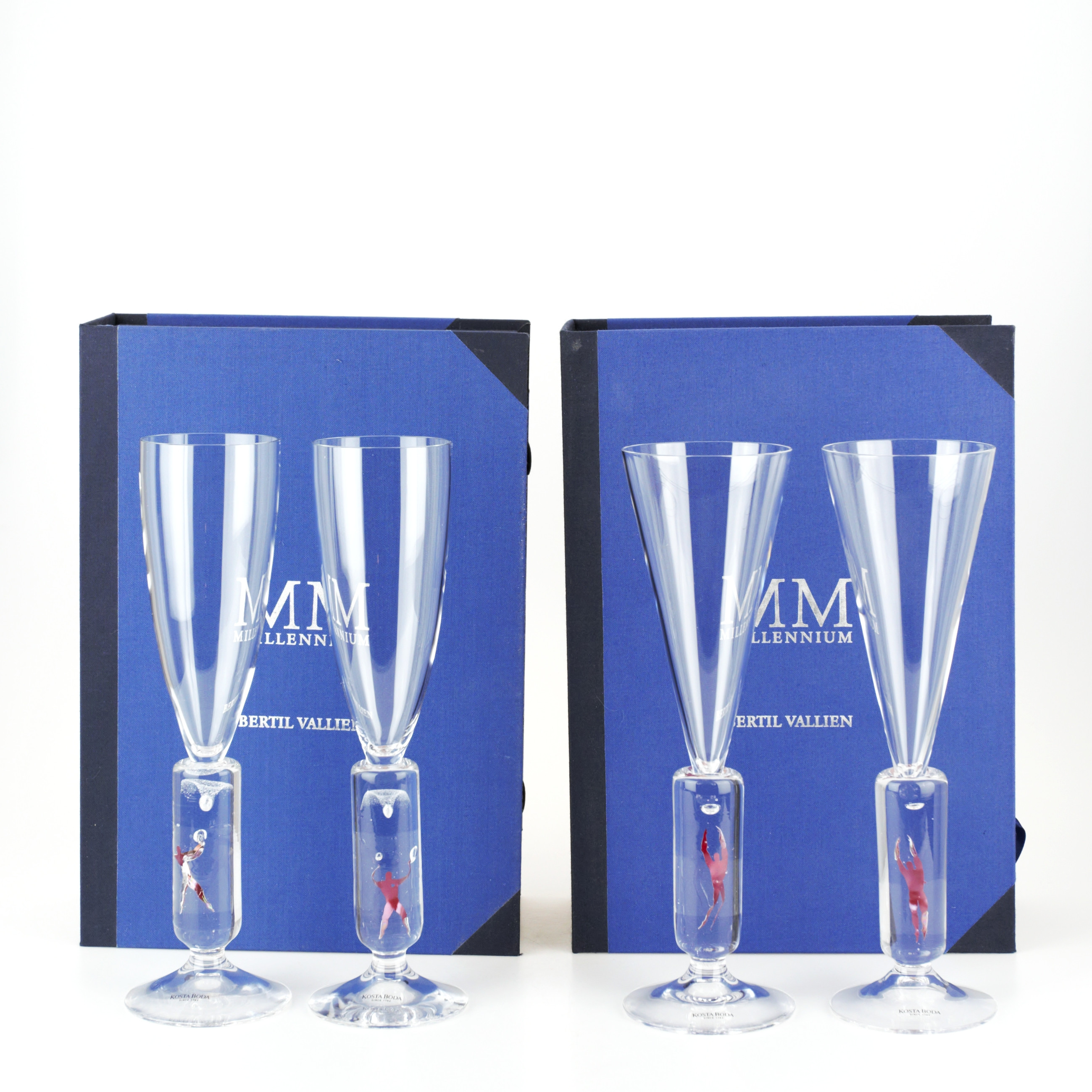 BERTIL VALLIEN. Champagneglas, 4 st, "Millenium", signerade, numrerade, Kosta Boda.