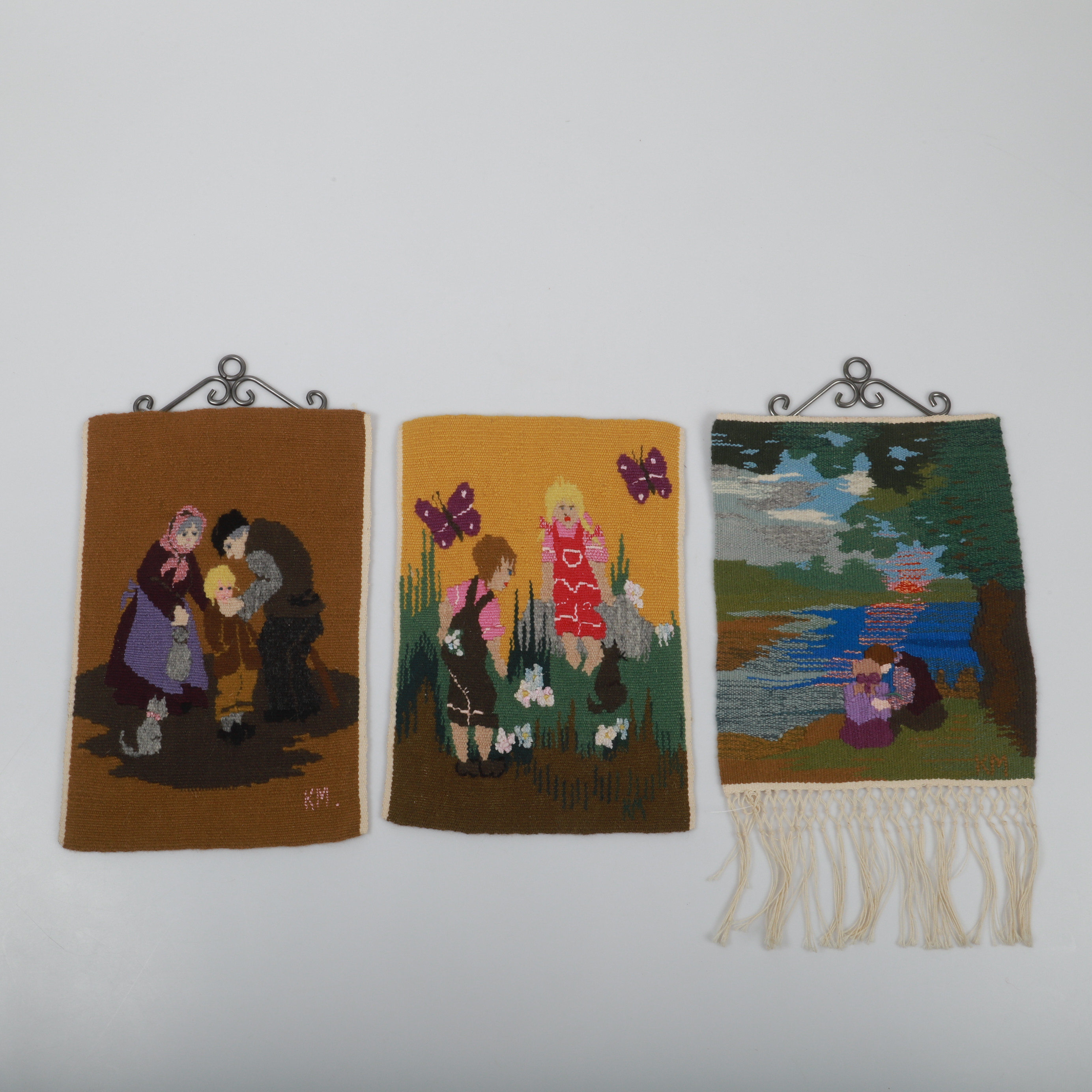 BONADER, 3 stycken, livscykeln, flamsvävnader, signerade K.M.