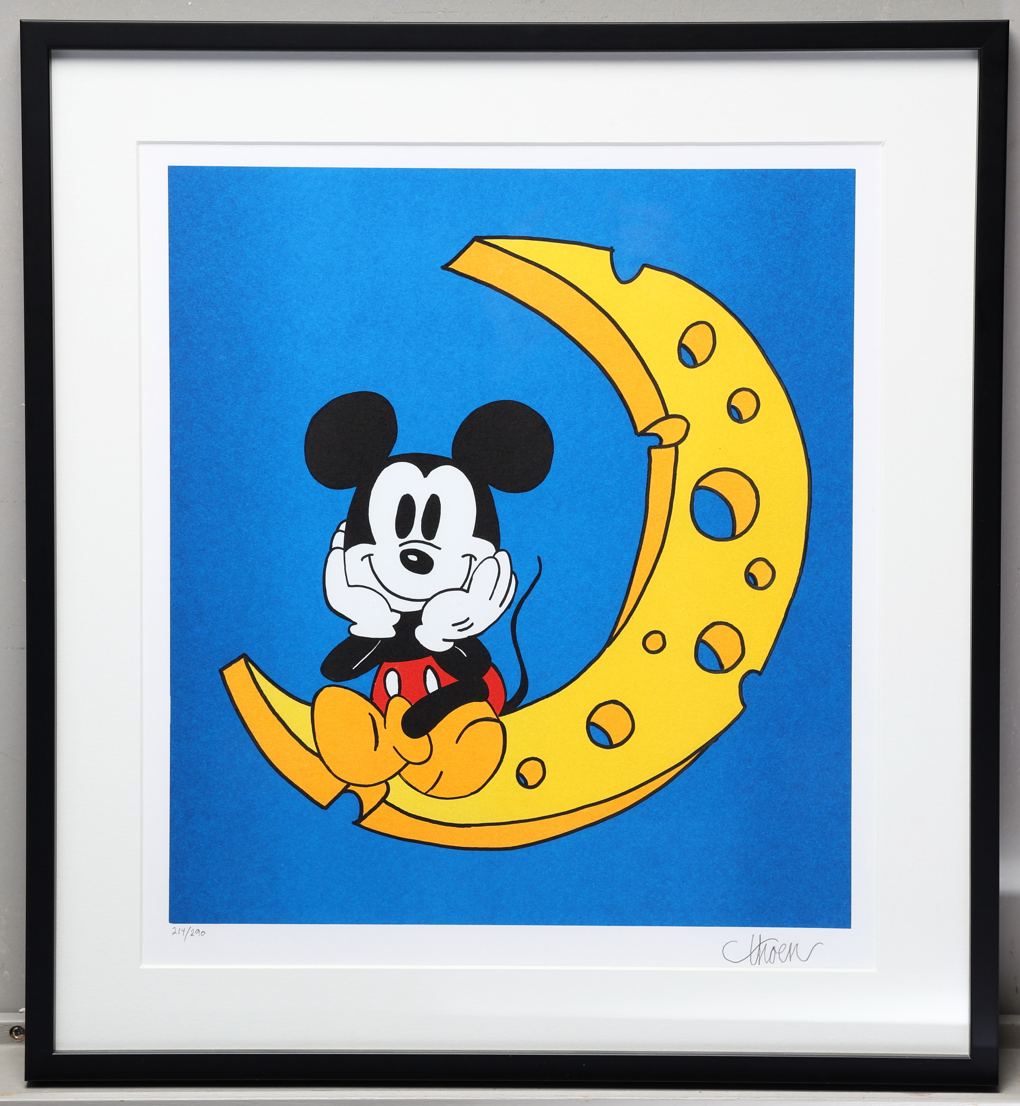 PETTER THOEN. Färglitografi, "Musse på ostmånen", signerad, numrerad 214/290.