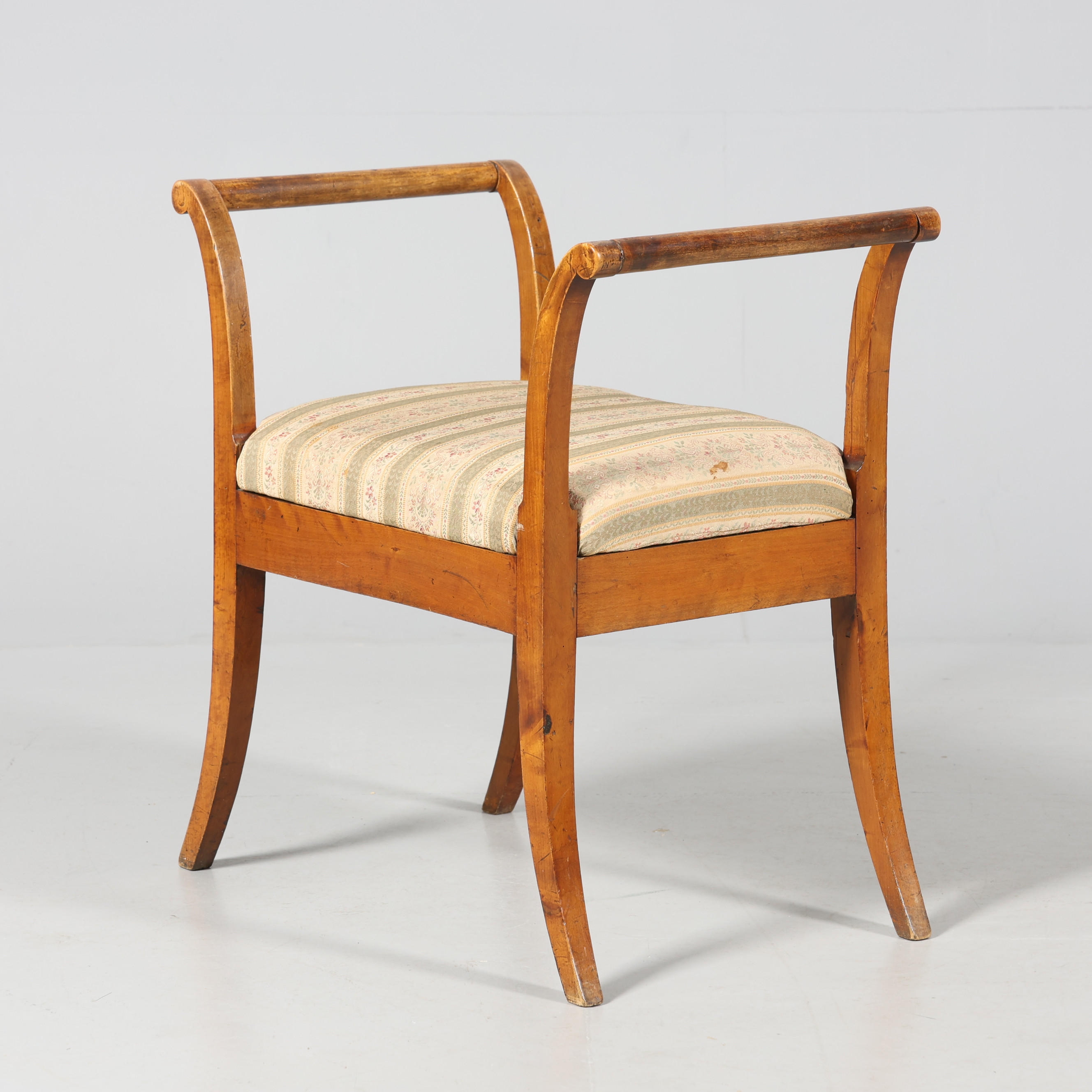 TABURETT, Karl - Johan, 1800-talets mitt.