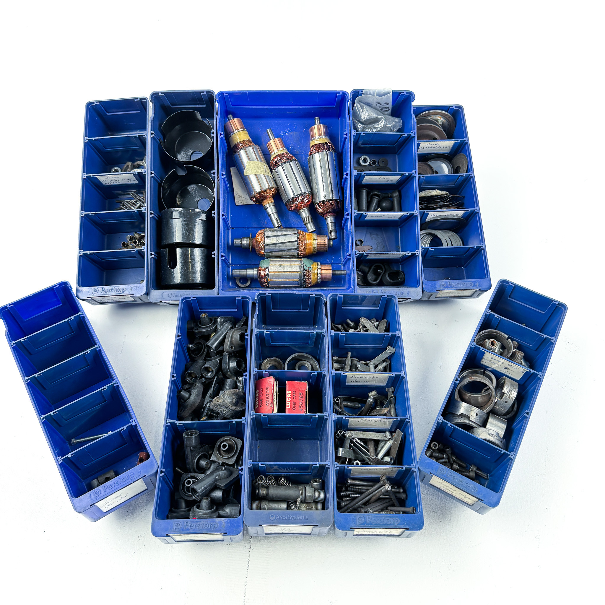 MAGNETDELAR, parti, bl.a till Lucas.