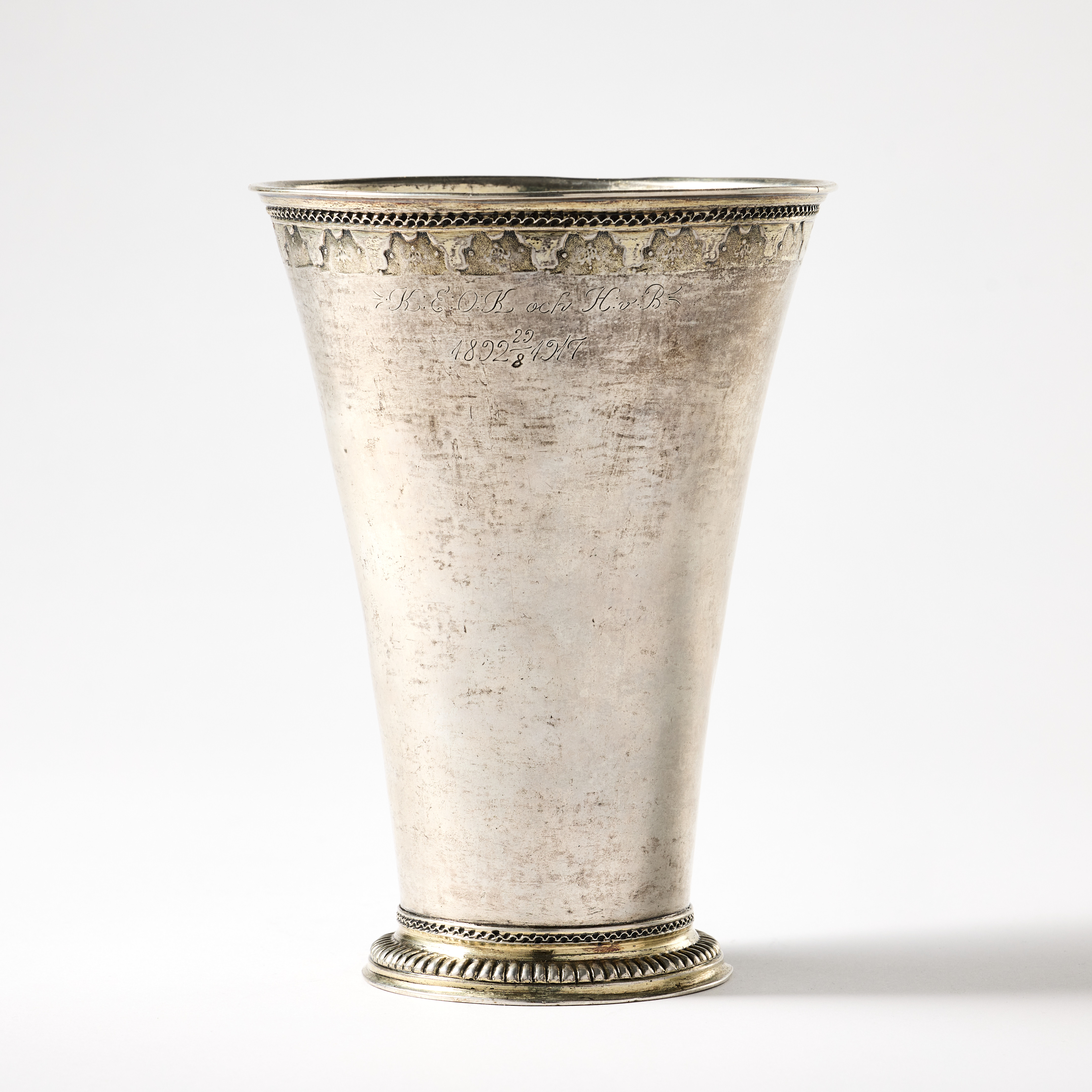 GOTTFRIED DUBOIS. Bröllopsbägare, silver, Stockholm, 1739.