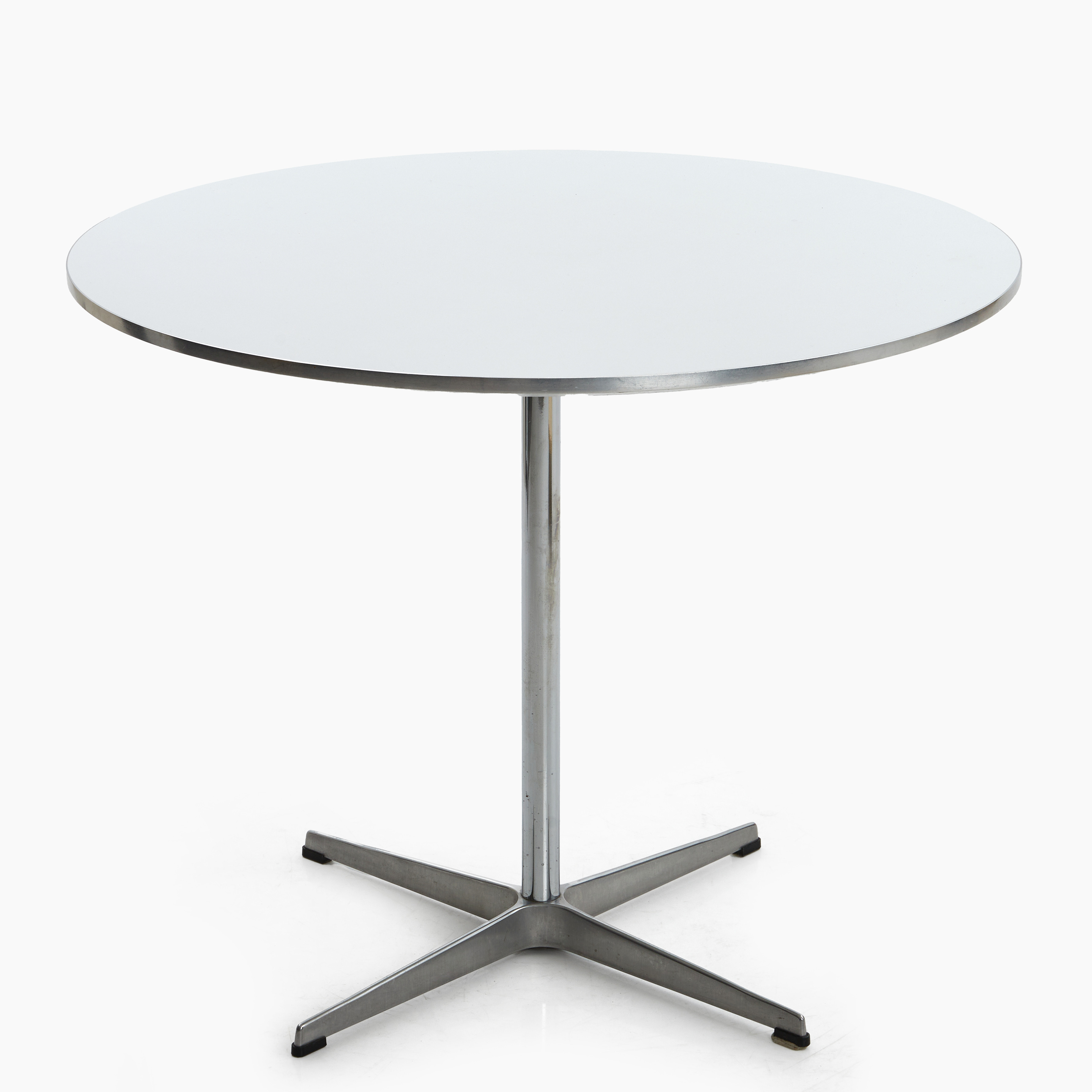 ARNE JACOBSEN. Matbord, Fritz Hansen, Danmark, 1981.