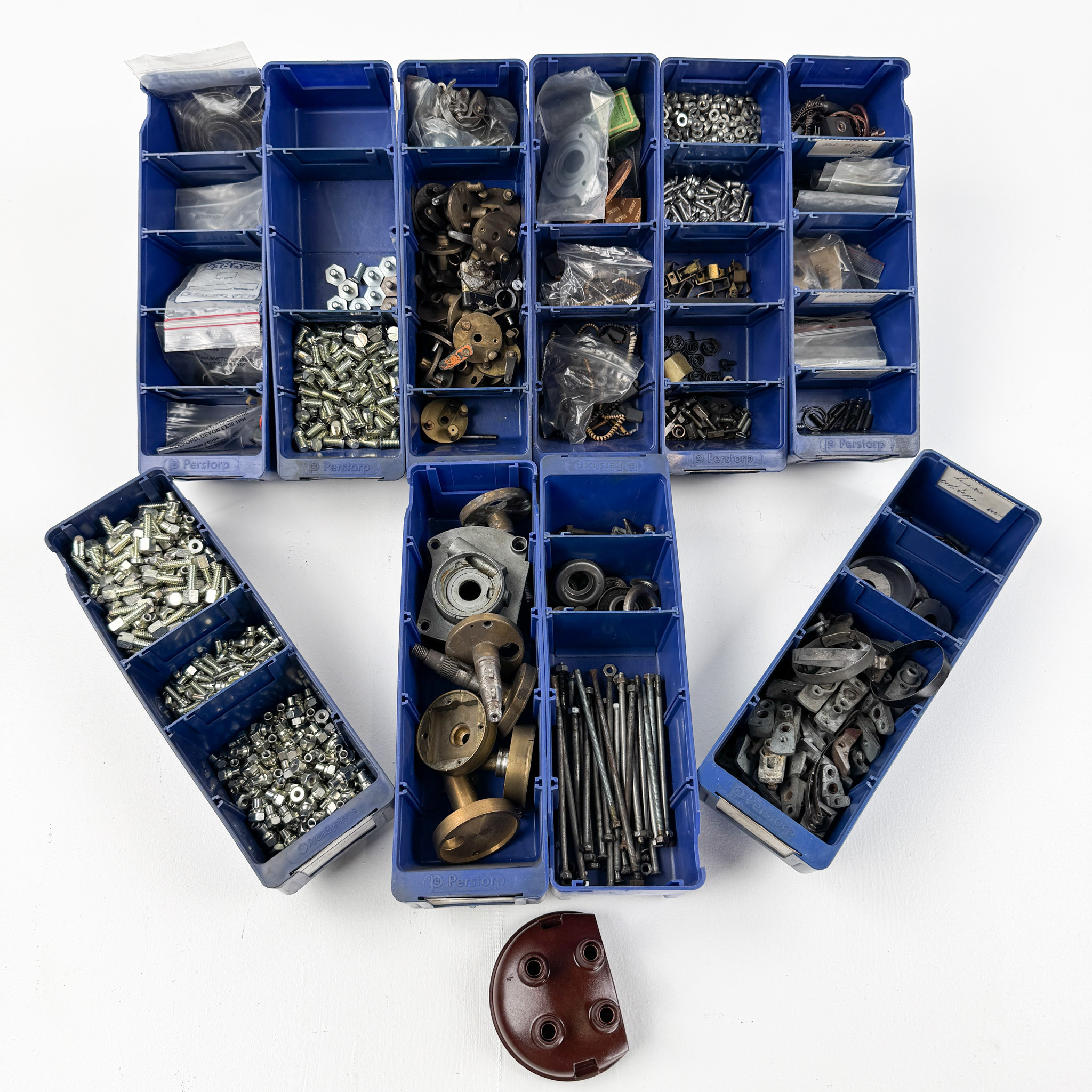 MAGNETDELAR, parti, bl.a till Lucas.